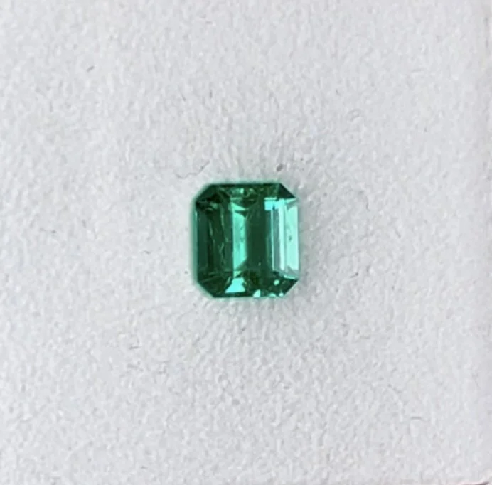 Emerald cut 1.35 ct box.jpg