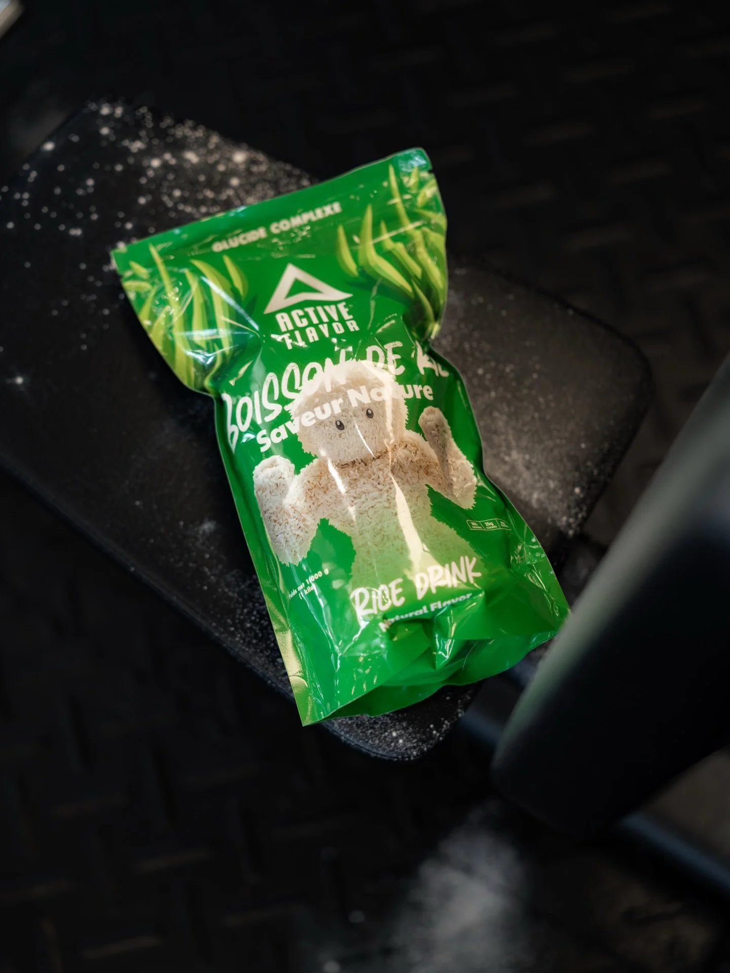 🌾 La boisson de riz aide &agrave; :
✔️ Apporter de l&rsquo;&eacute;nergie rapidement
✔️ Am&eacute;liorer les performances &agrave; l&rsquo;entra&icirc;nement
✔️ Faciliter la digestion
✔️ Recharger les r&eacute;serves de glycog&egrave;ne
Simple, effi