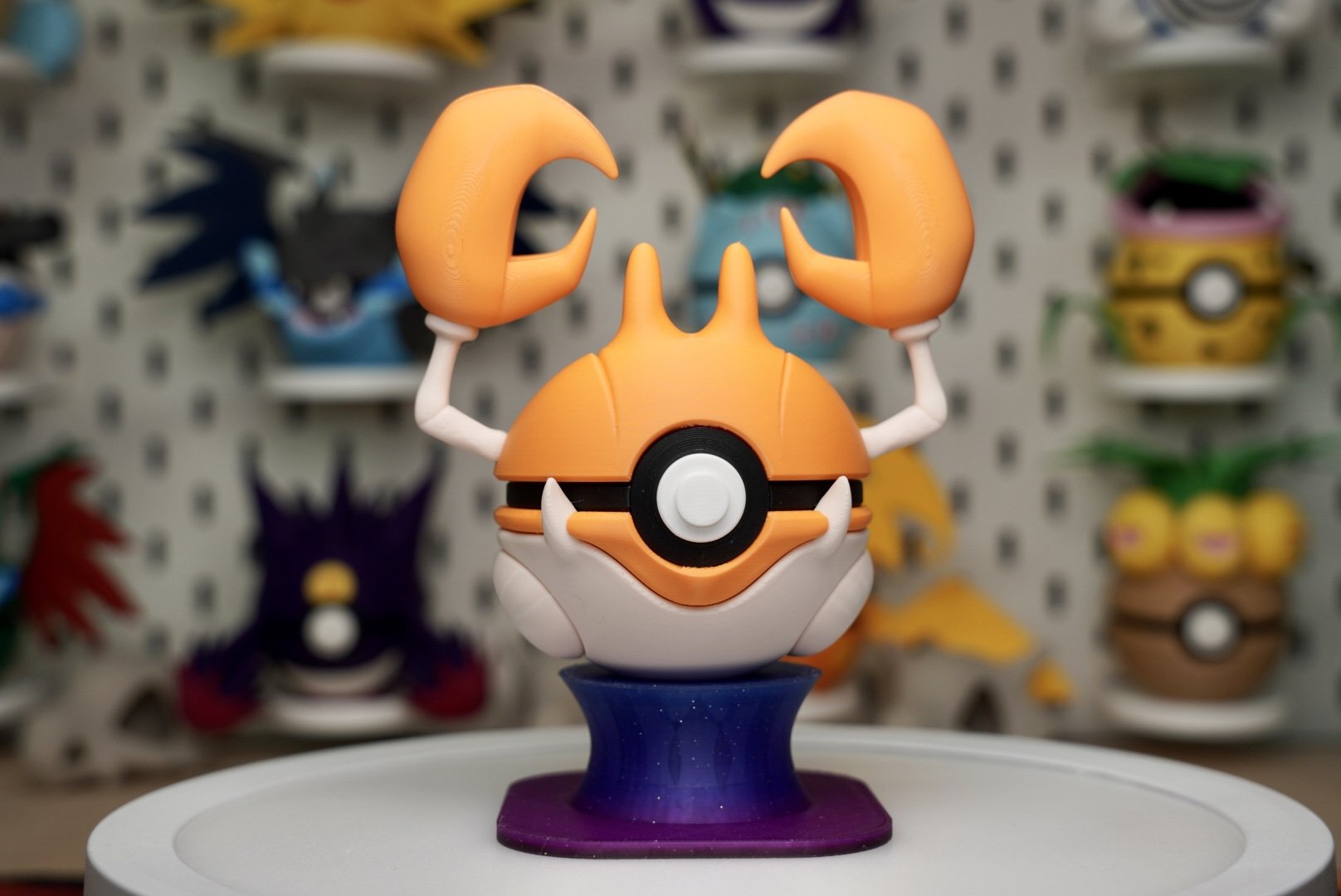 Krabby Poké Ball Replica – 3D Printed Pokémon Display Collectible