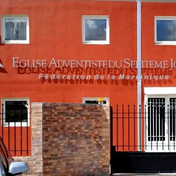 eglise-adventiste.jpg