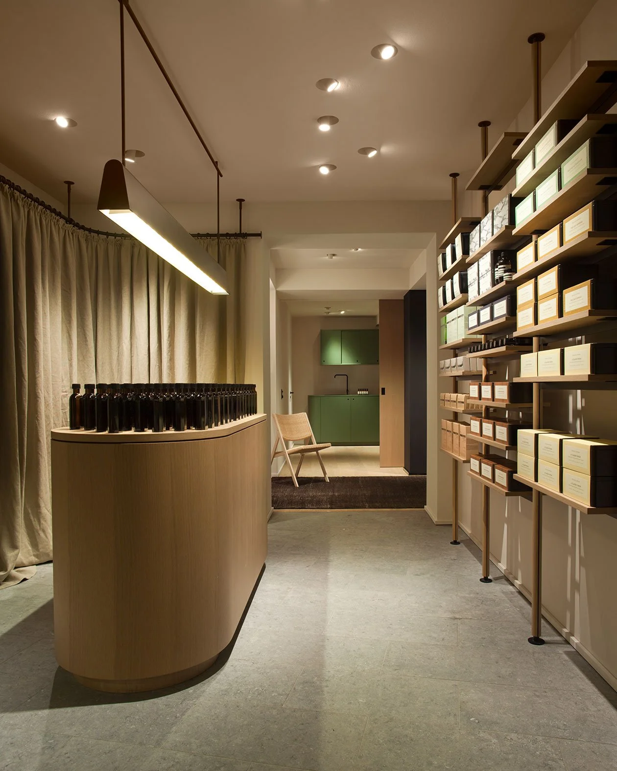 Aesop_ABC-Viertel_Split_1_Desktop_1260x1576px.jpg