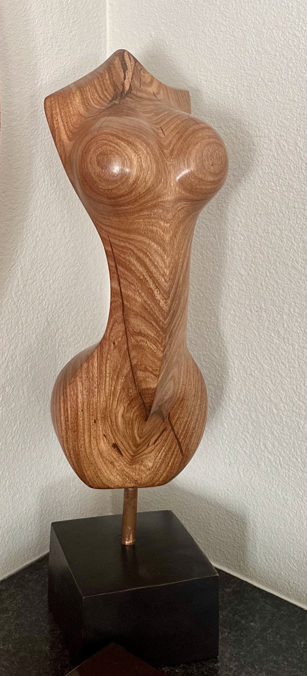 Boma Joe - Jim, Ewa - Loge. 2024.
24 inches(H), kosso wood