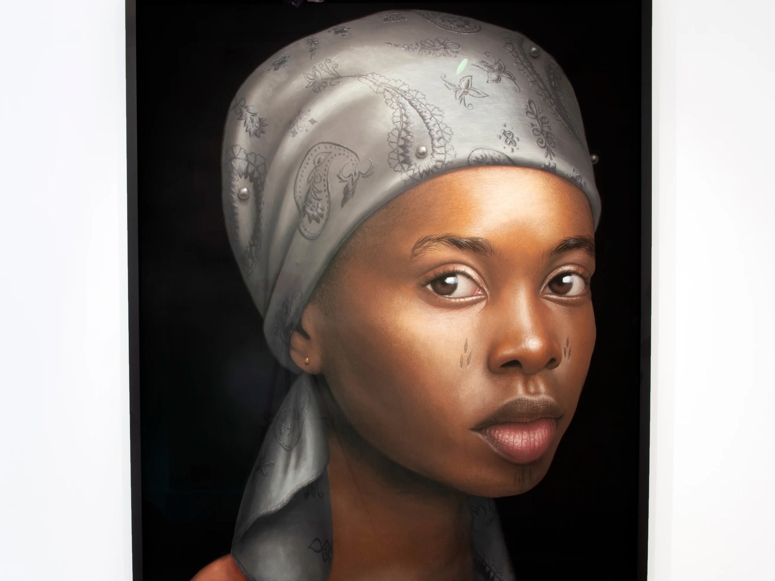 Babajide Olatunji, Girl with grey scarf. 2024. Charcoal, pastel and acrylic on paper