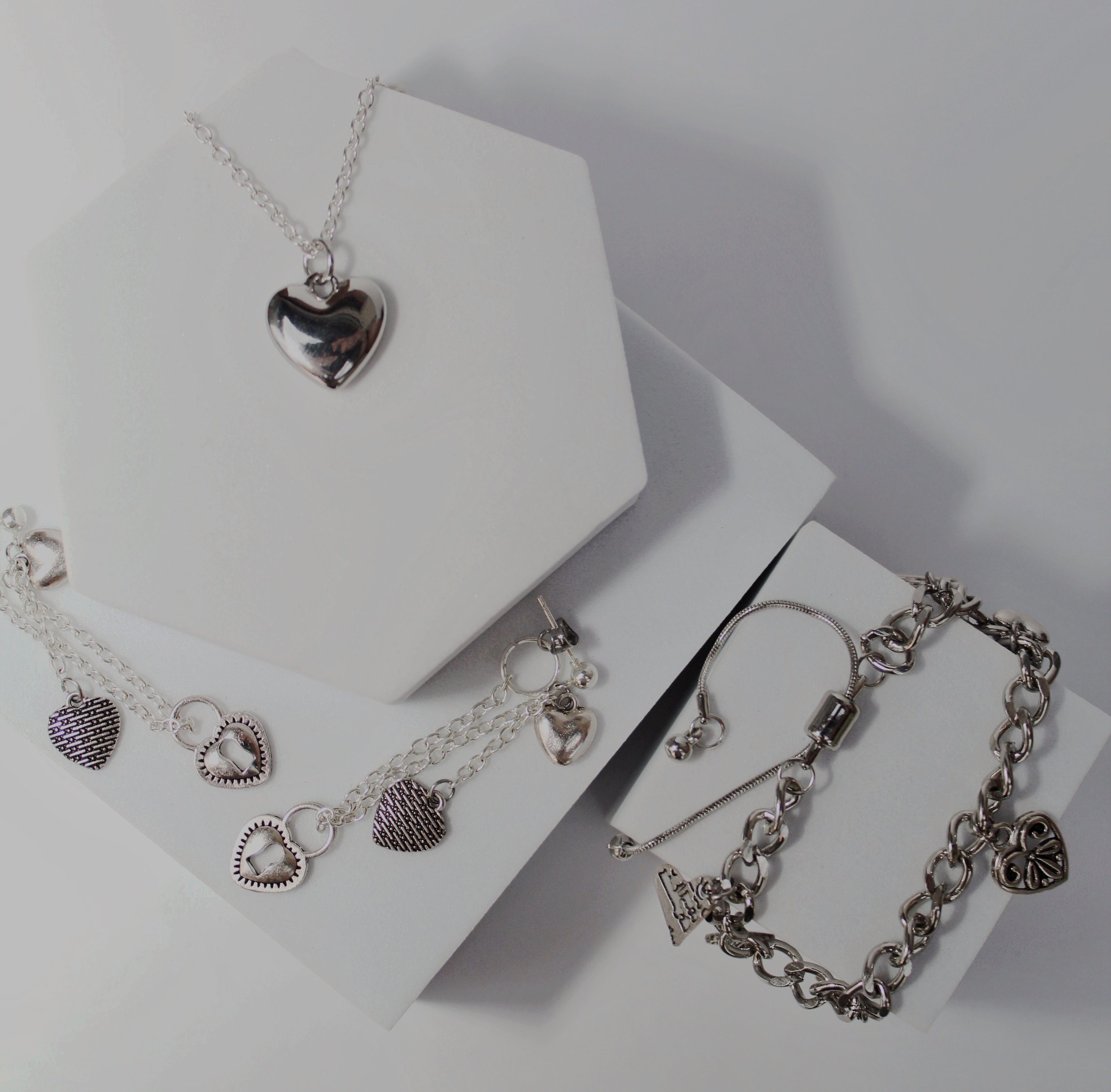 Chain of Hearts Set
