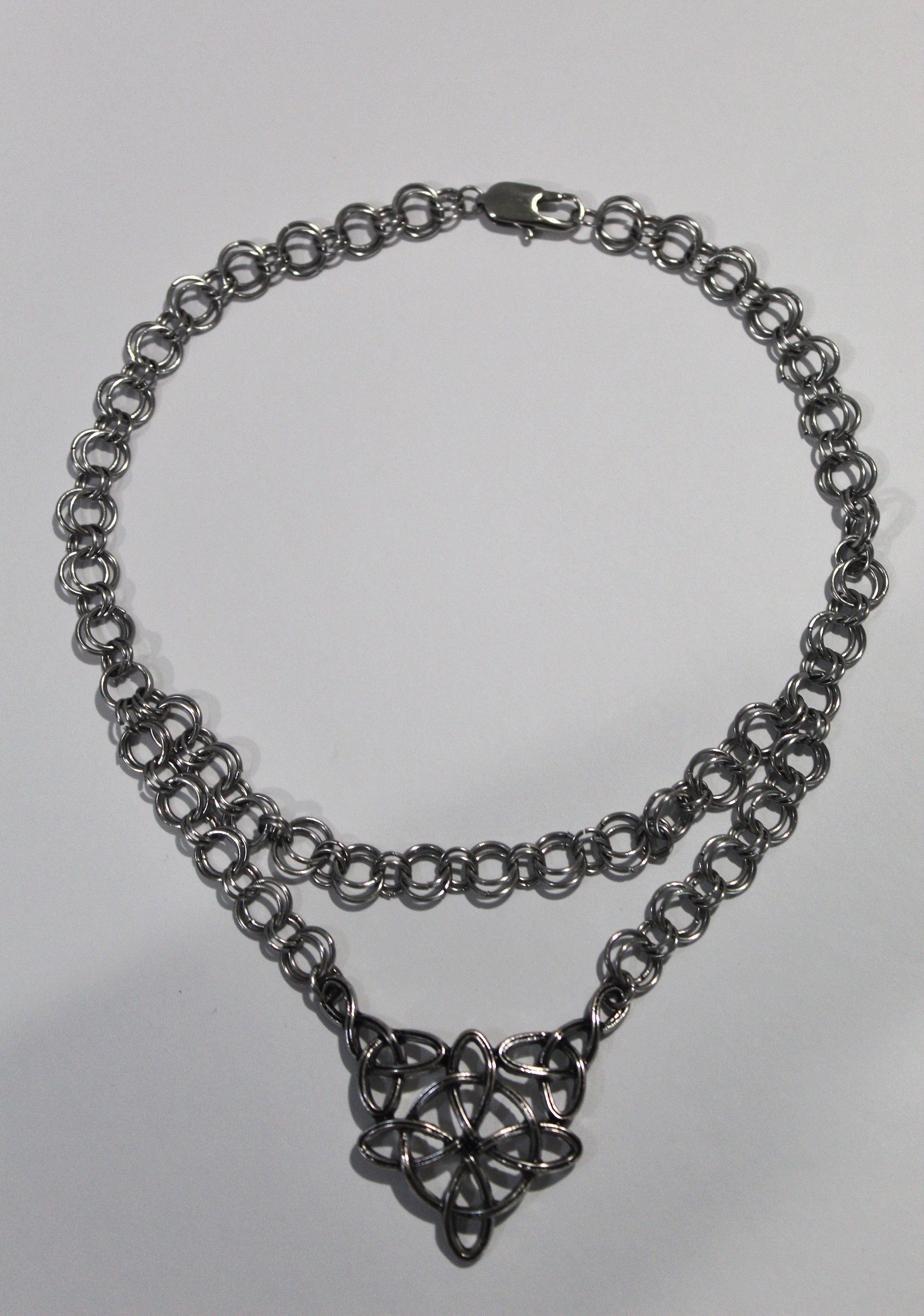 pendant+necklace+2.jpg