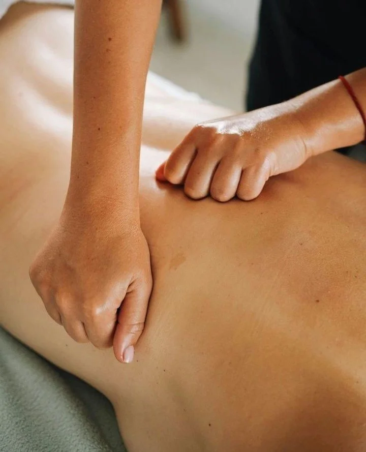 In need of some late Winter TLC?⁠
⁠
Some massage spots have become available with Justine this afternoon!⁠
⁠
You can also take advantage of our special 25% off intro offer for new clients, applicable for both 60 min remedial and relaxation massages.⁠