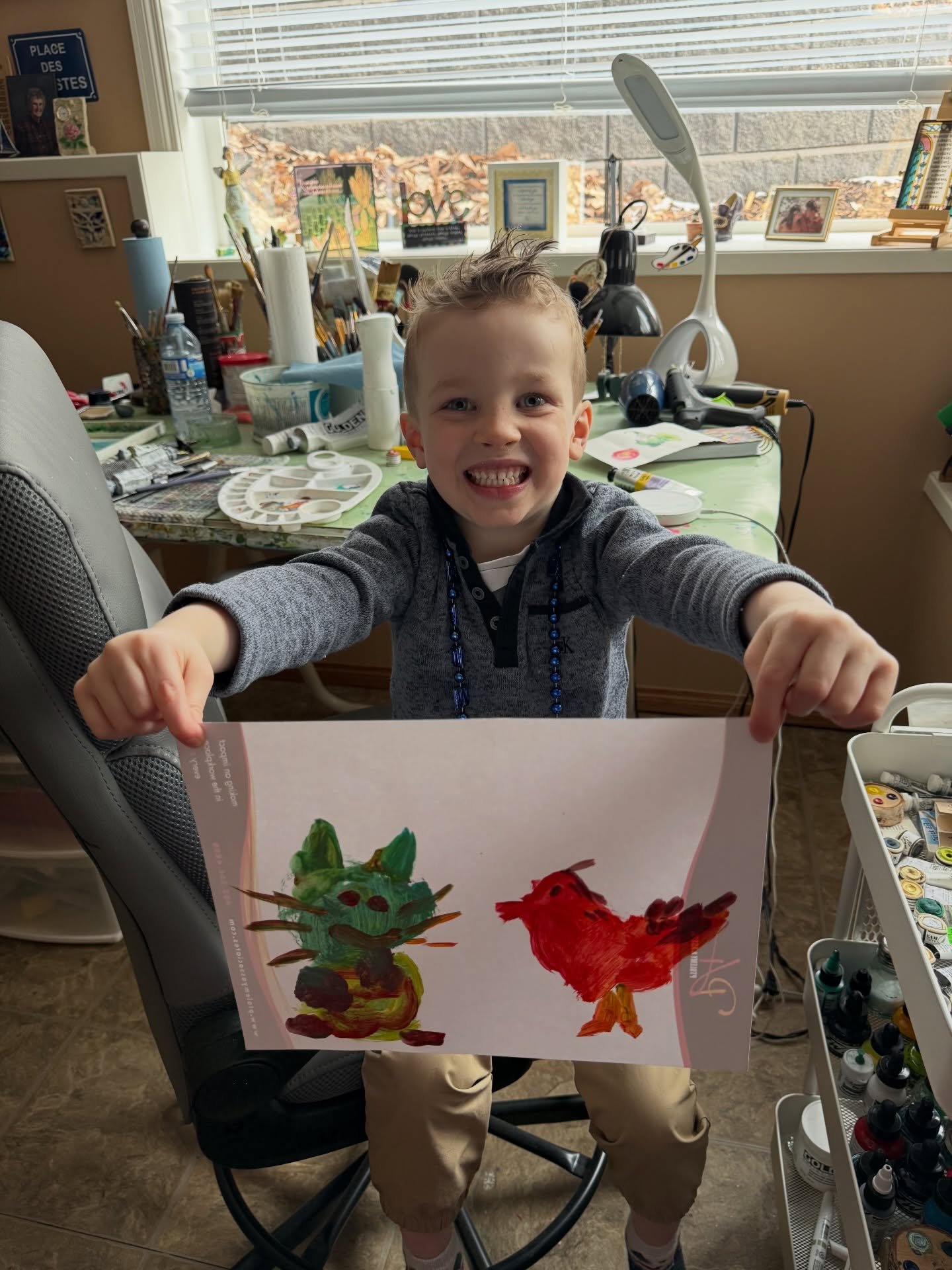I hosted a guest artist this afternoon 🤩. My almost 5 year old grandson Grayson asked for studio time today. I am always happy to share my chair with a guest. He chose acrylic colours today and painted a rooster and cat! We also did puzzles together