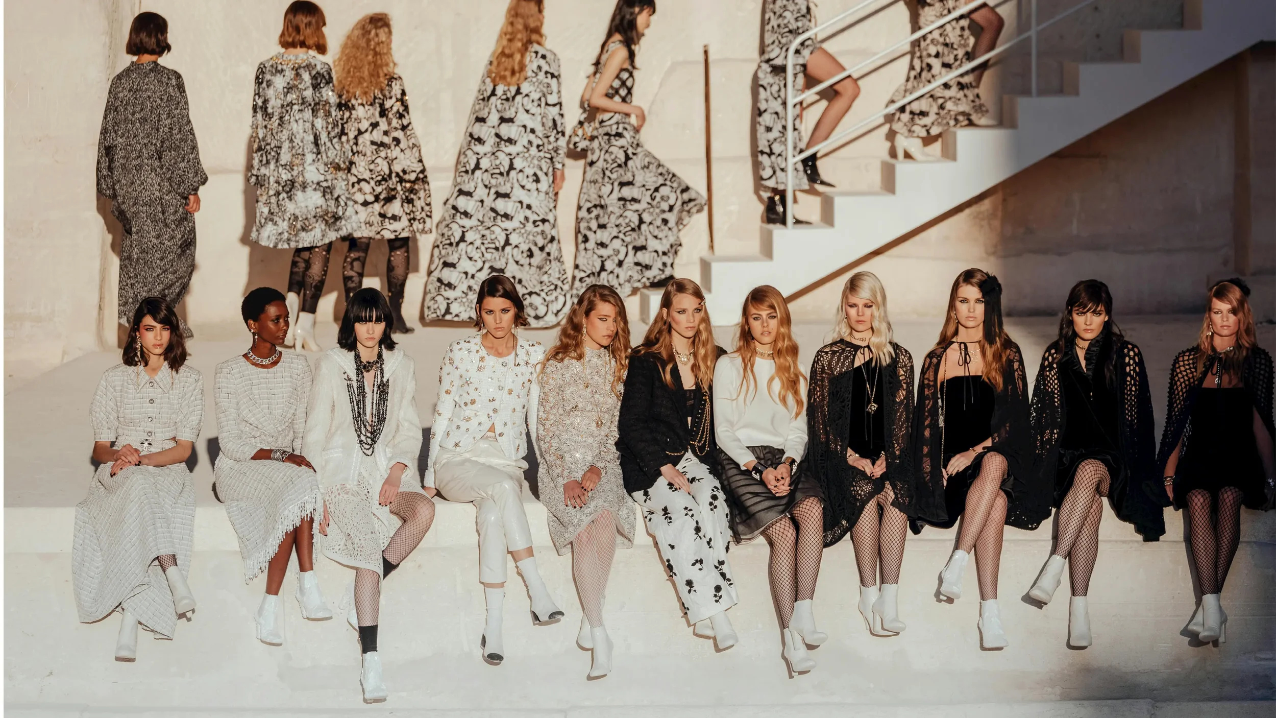 Chanel Cruise 2021/22 at Carrières de Lumières: A Fashion Show Inspired by Provence