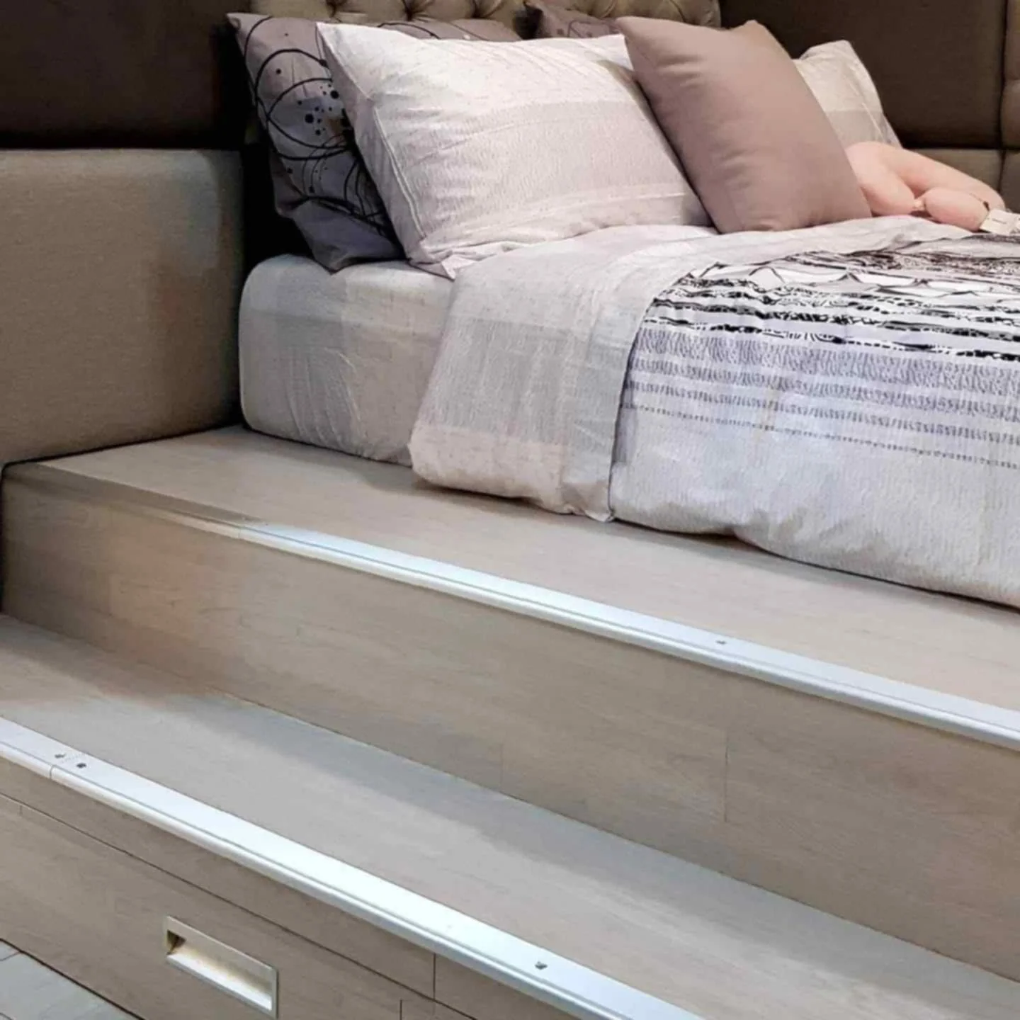 42962b7f-3755-42f6-8281-9a7add42268a.jfif