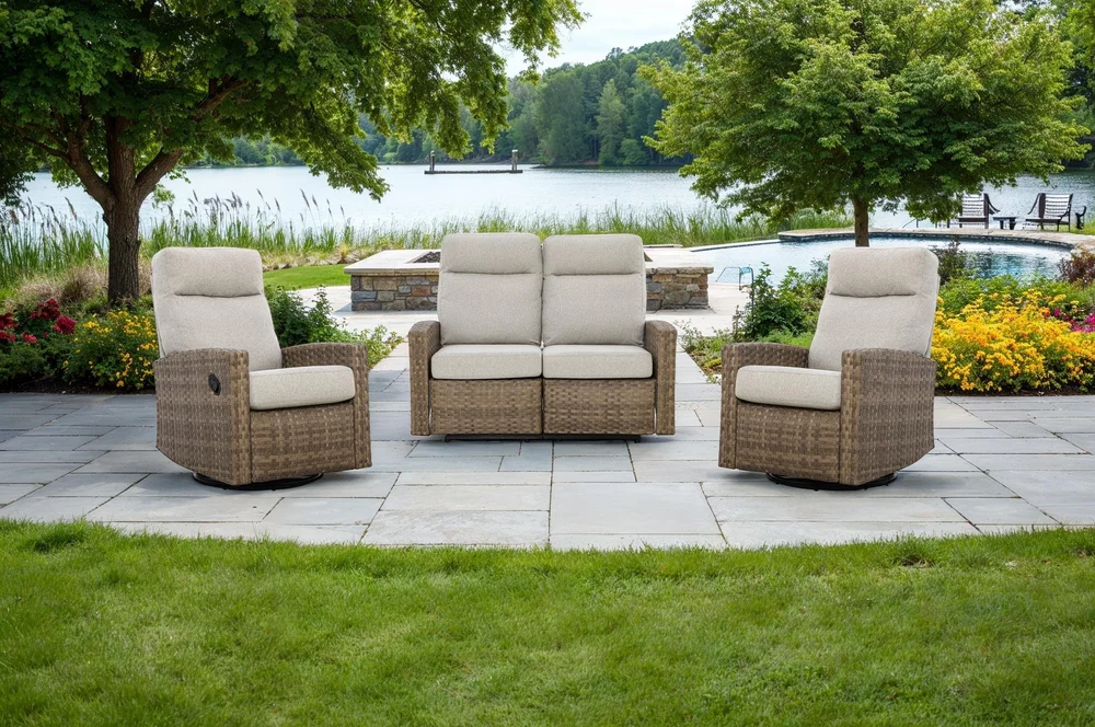 Newport 4-seat Patio Wicker Reclining Loveseat Conversation Set