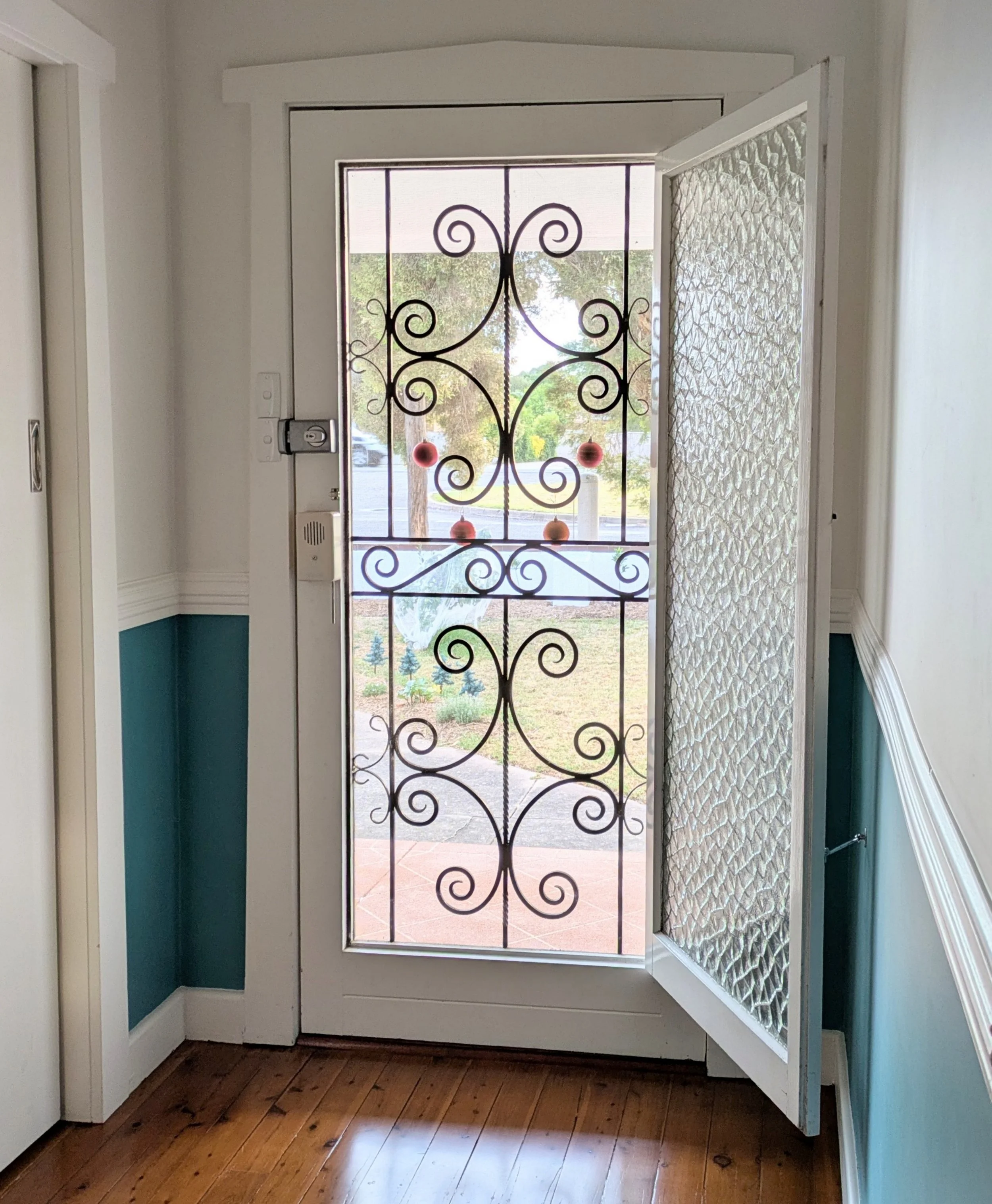 clutter-free home, home organisation, reduce the chaos, calm home, professional organiser, north east victoria, Wangaratta