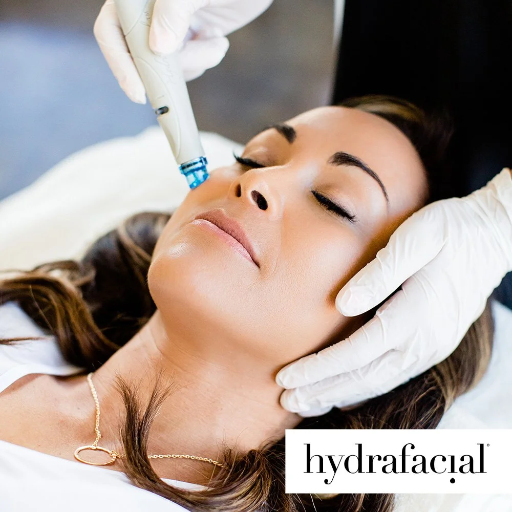 Hydrafacial-R-Treatment-Foto-mit-Logo.jpg