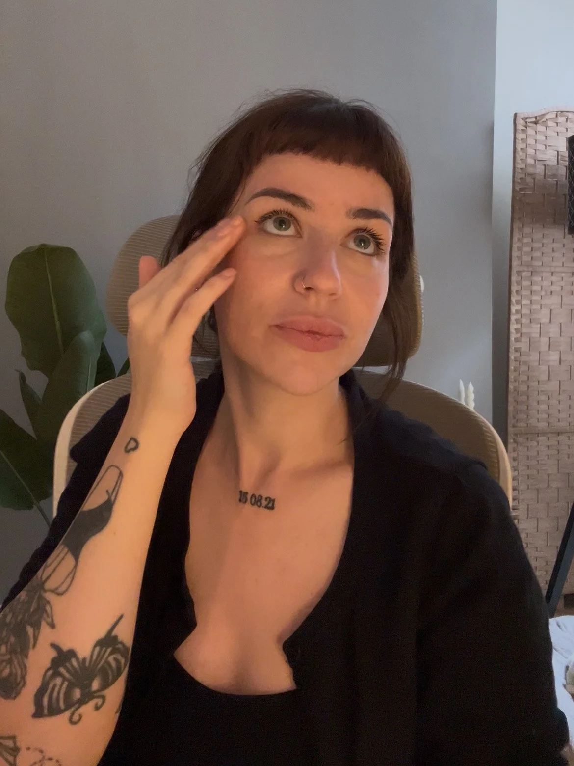 Absolutely Everything You Need to Know About EFT Tapping