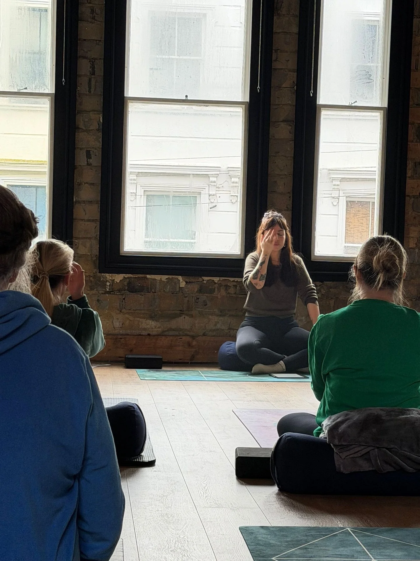 Life lately 🪷

Got a lovely part time job selling beaut jewellery to beaut women. 
Held a guest tapping workshop and loved ever second 
Poured my heart and inner child into pottery 
🌊 
Been riding the waves of winter blues, life stress, trauma resu