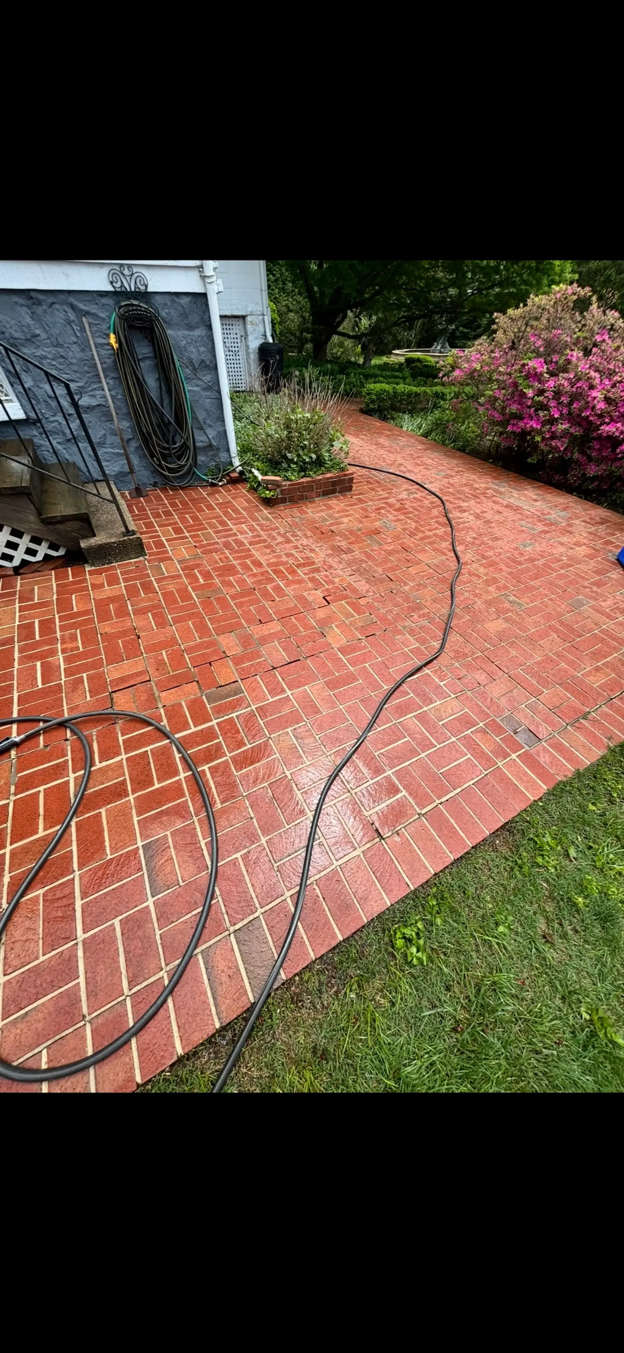 pressure-washing-catonsville-patio-pane-relief.webp.webp