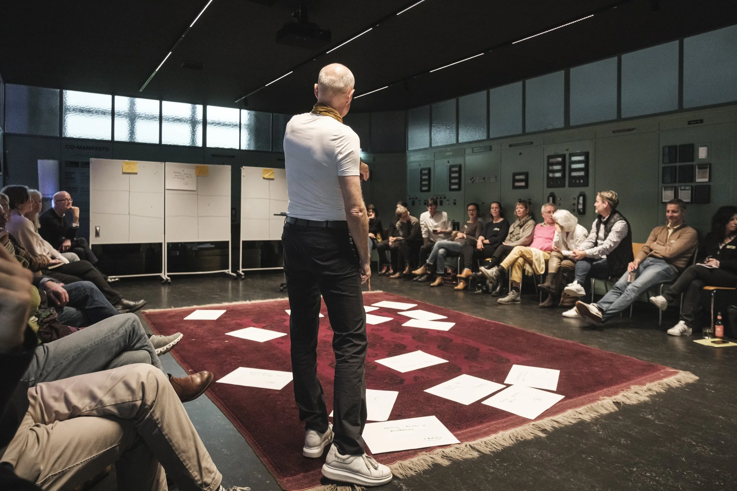 Impact Hub- Bold,

Führung und Verantwortung
zeigen und übergeben