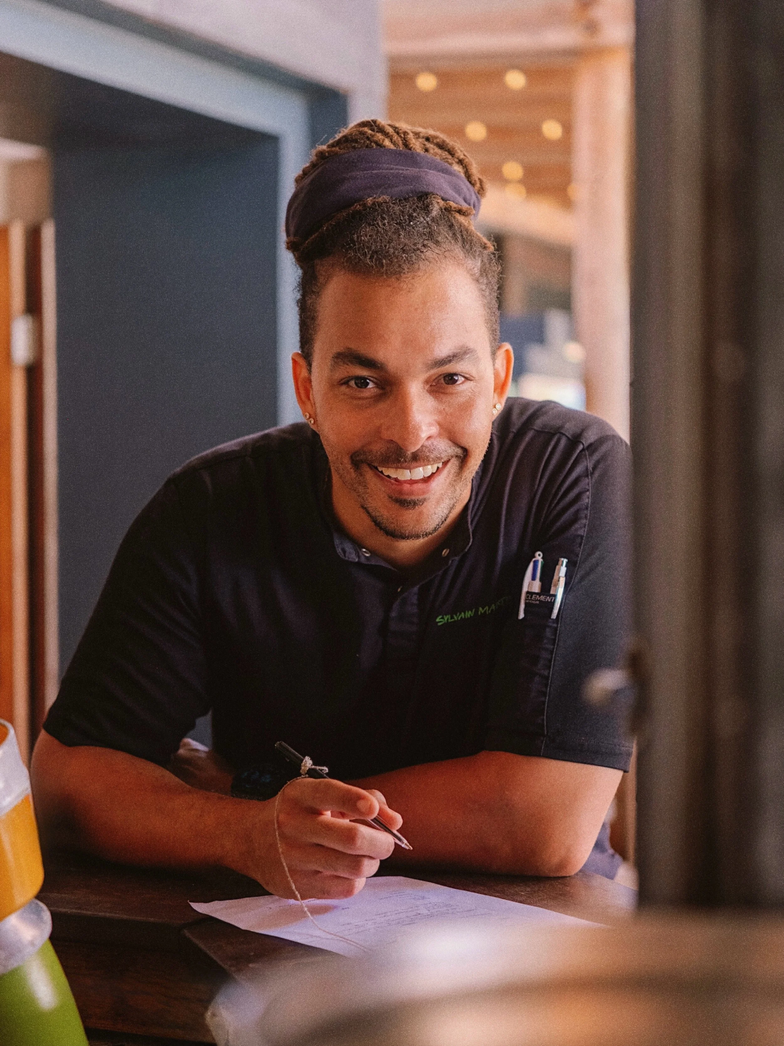 Beachside cuisine, signed by Chef Sylvain Martin 👨🏻&zwj;🍳