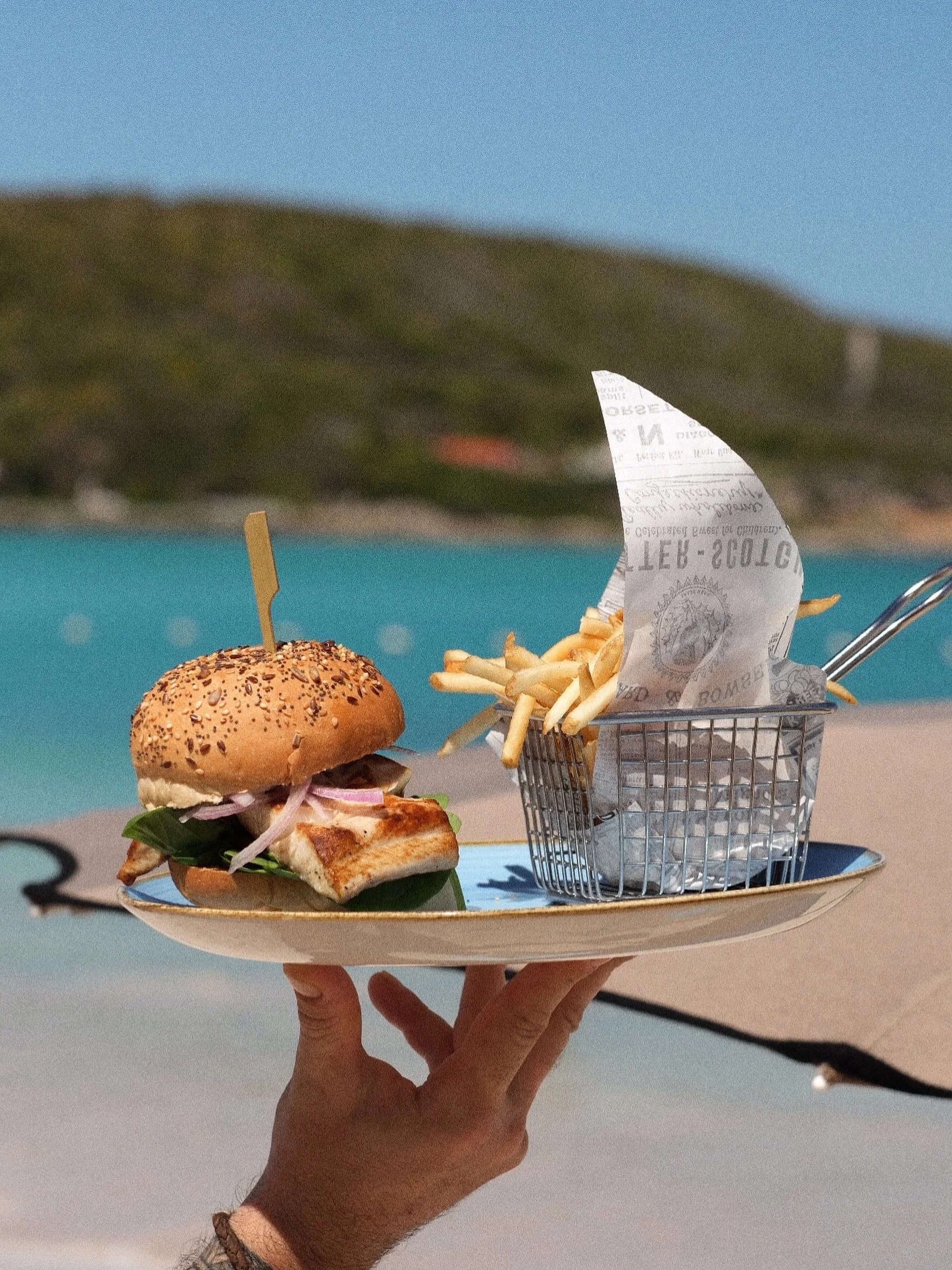 A little taste of paradise. 
Served right by the beach.