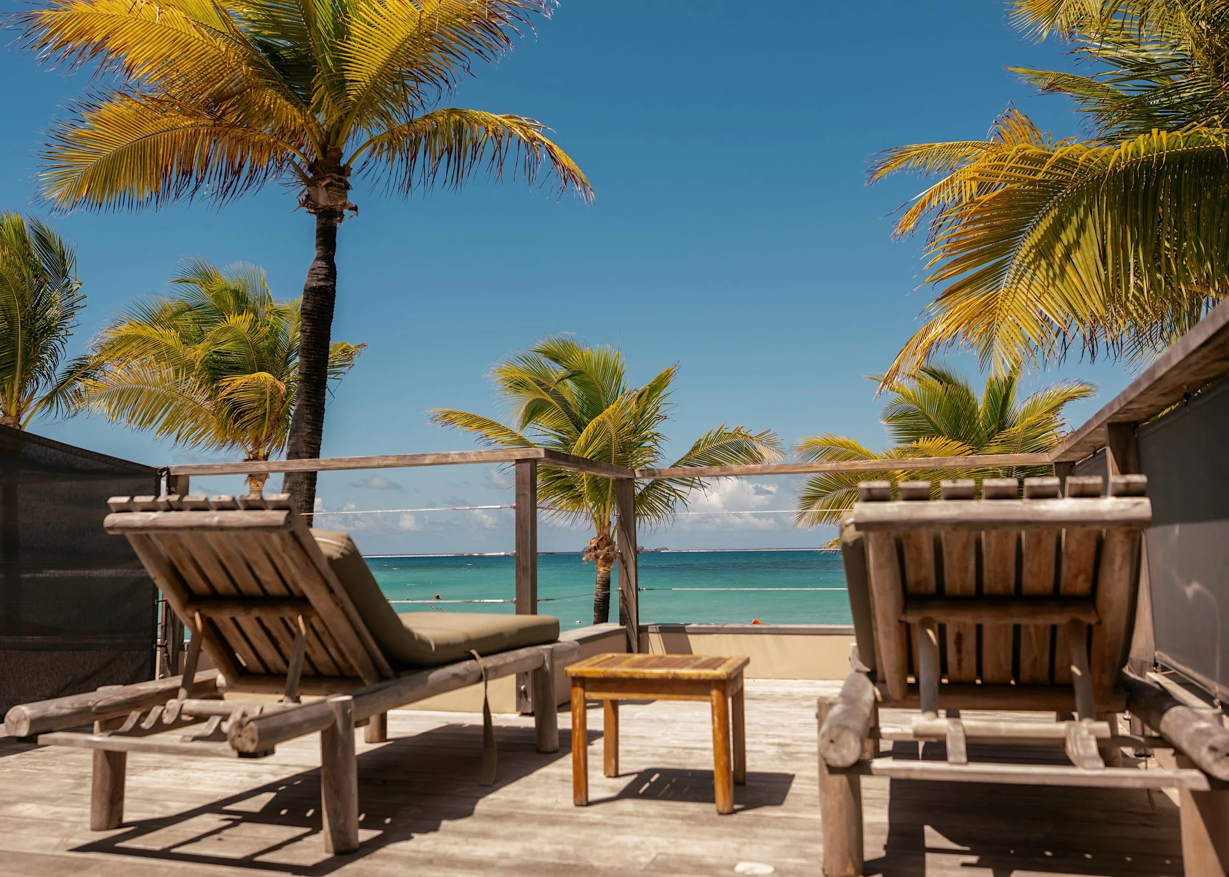 A few more days of summer, right by the sea&hellip;
Wake up in St. Jean, step onto the sand, and enjoy the easy rhythm of island life.
Enjoy 15% off your stay at Pearl Beach Hotel until October 15th.

Reservations 🌞
+590 590 52 81 20
hotel@pearlbeac