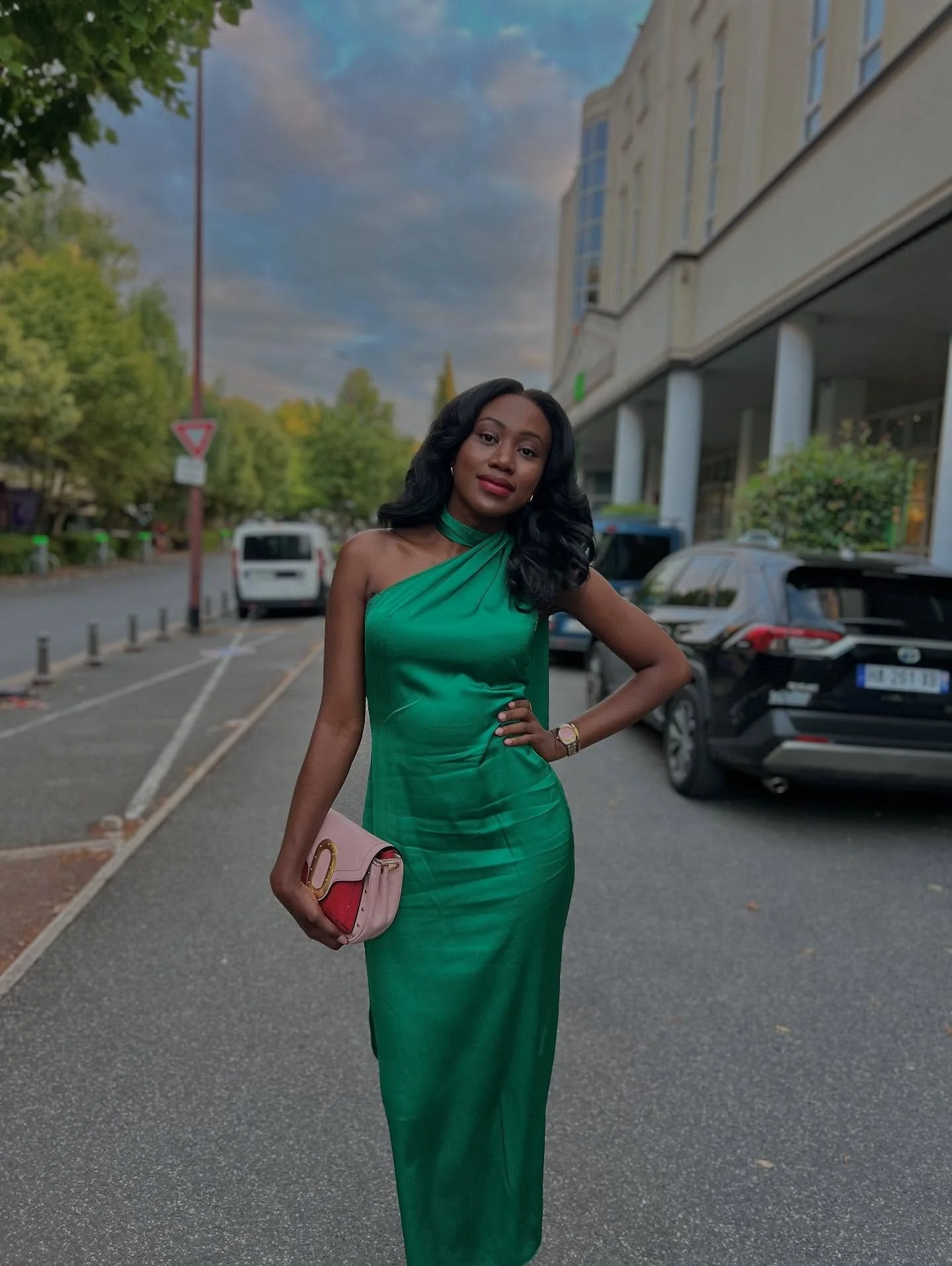 The category is wedding guest in Green 💚