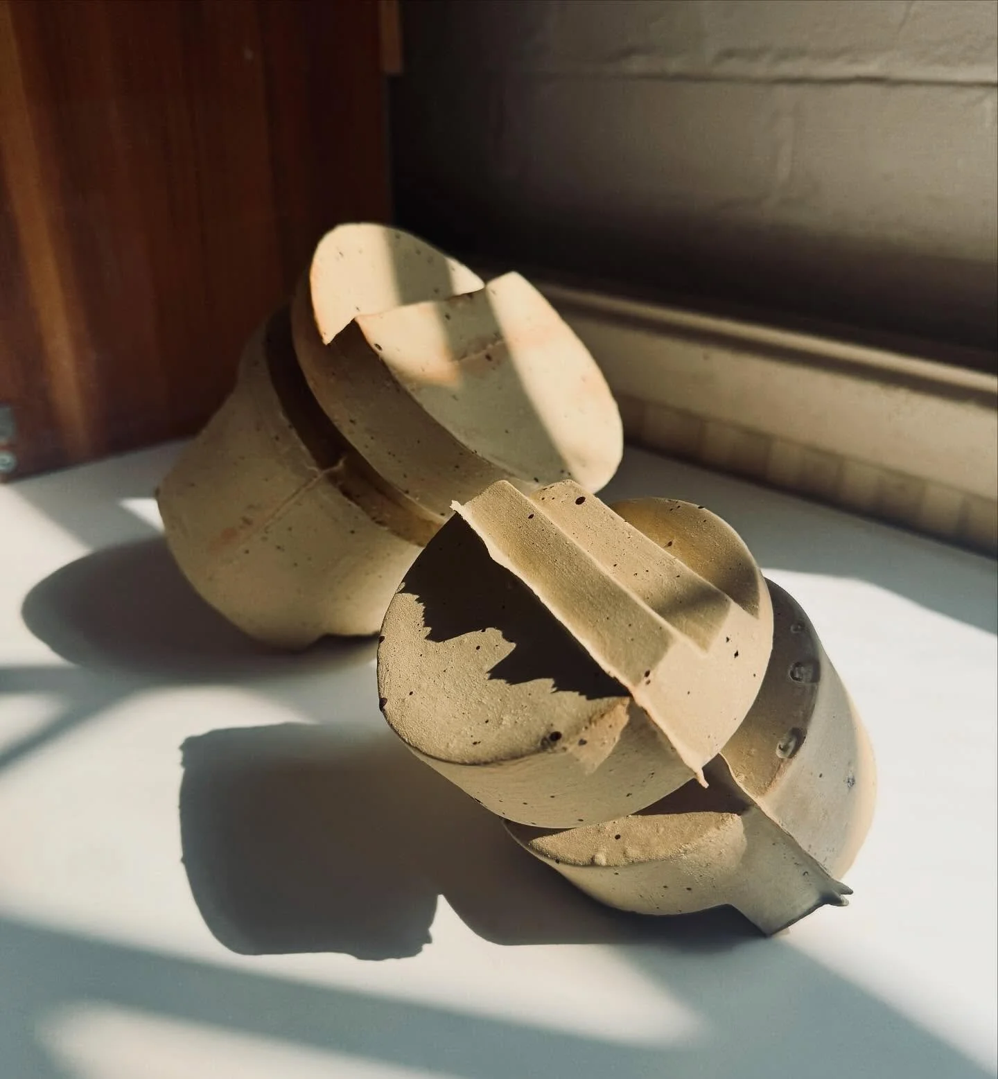 Two of the jars can be set on its bottom or on the side to create different landscapes