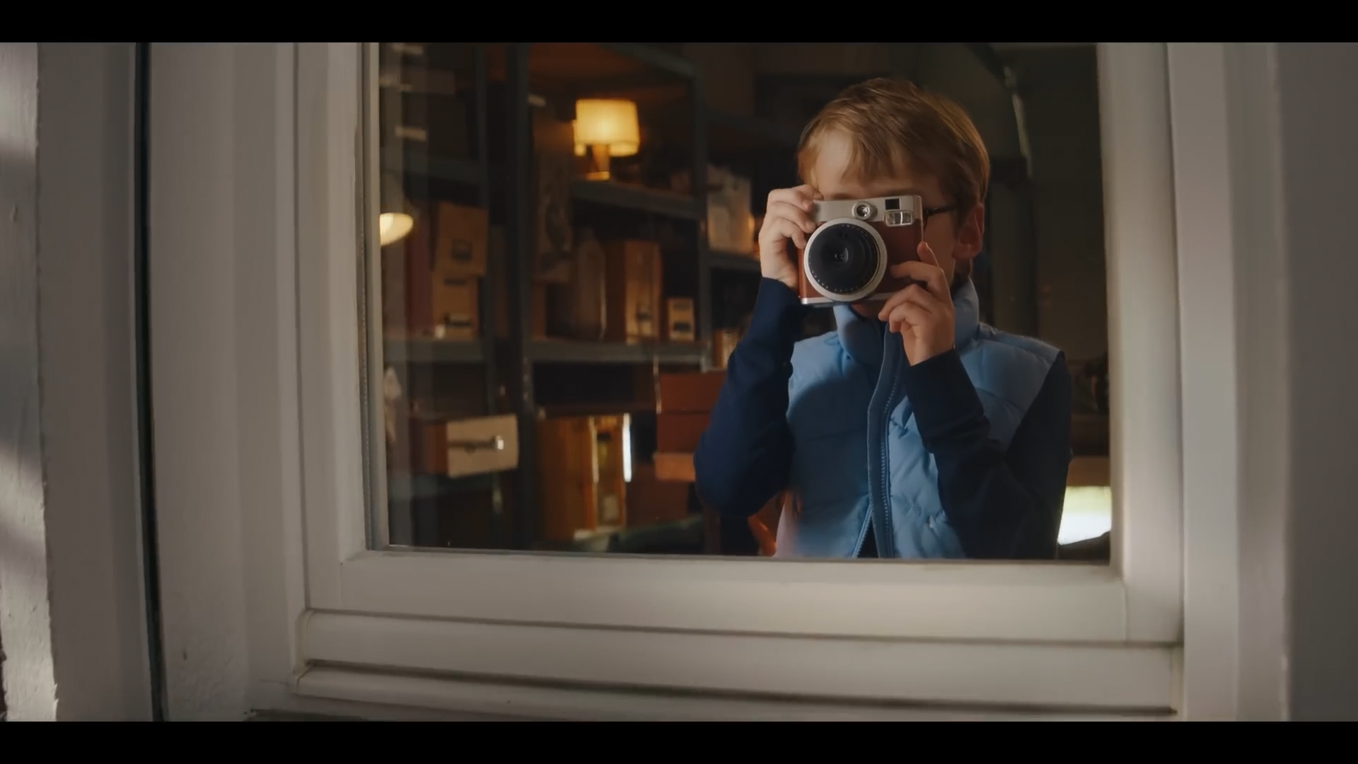 It’s no kind of magic, just Financial Services.-0003.png