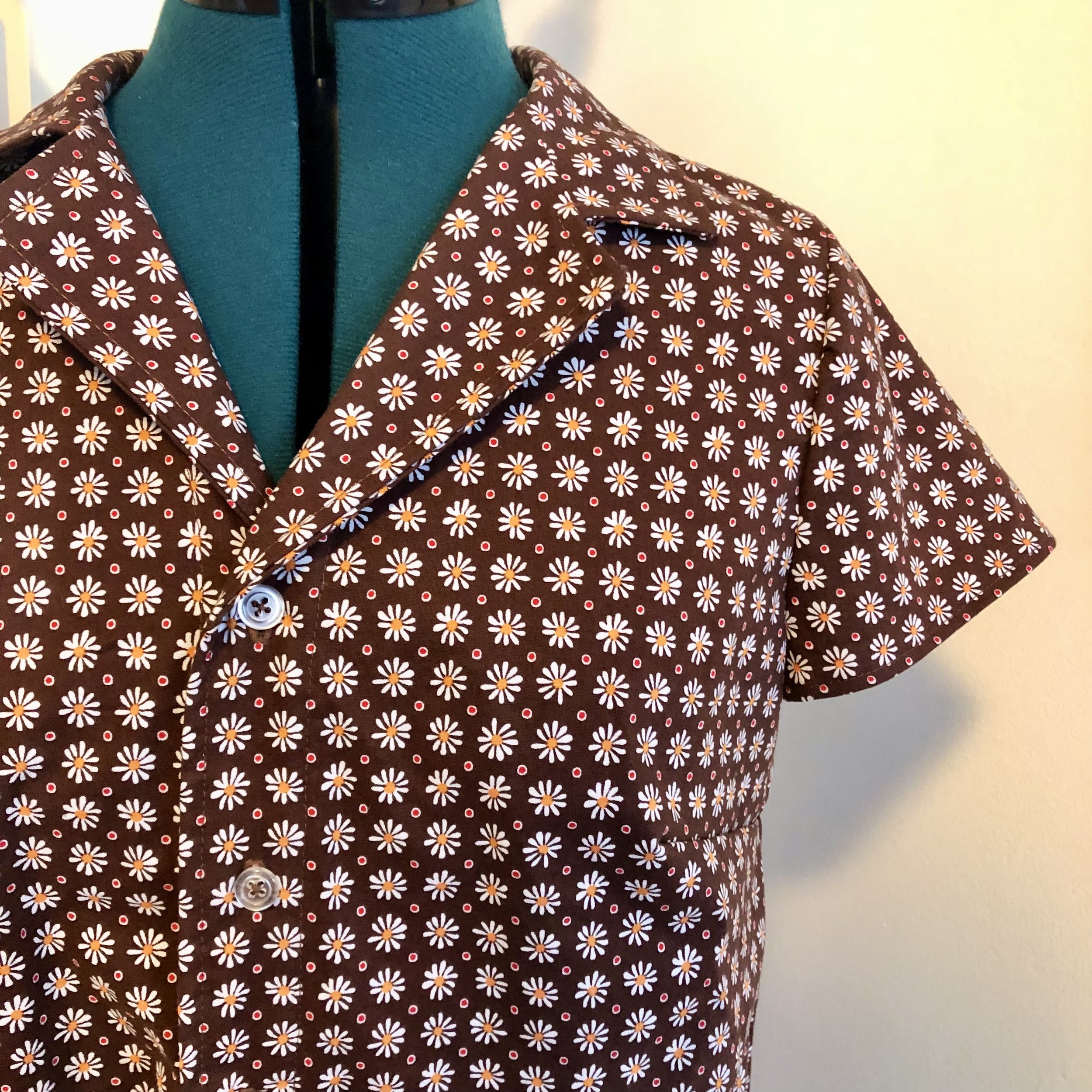 Daisy Camp Shirt Size Small 2.jpeg