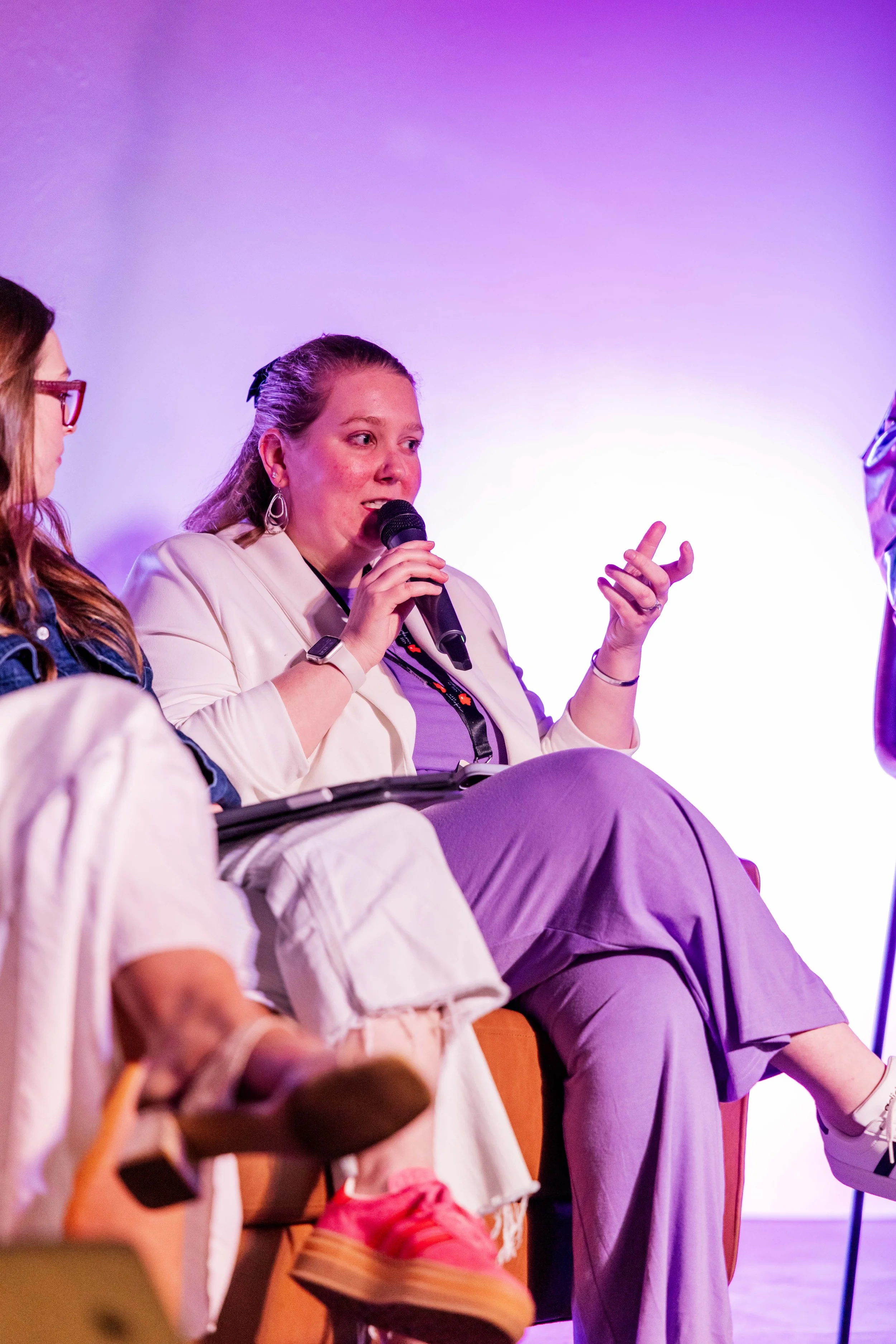 ROAR 2026 DAY 2 - altar call break out lunch148.jpg