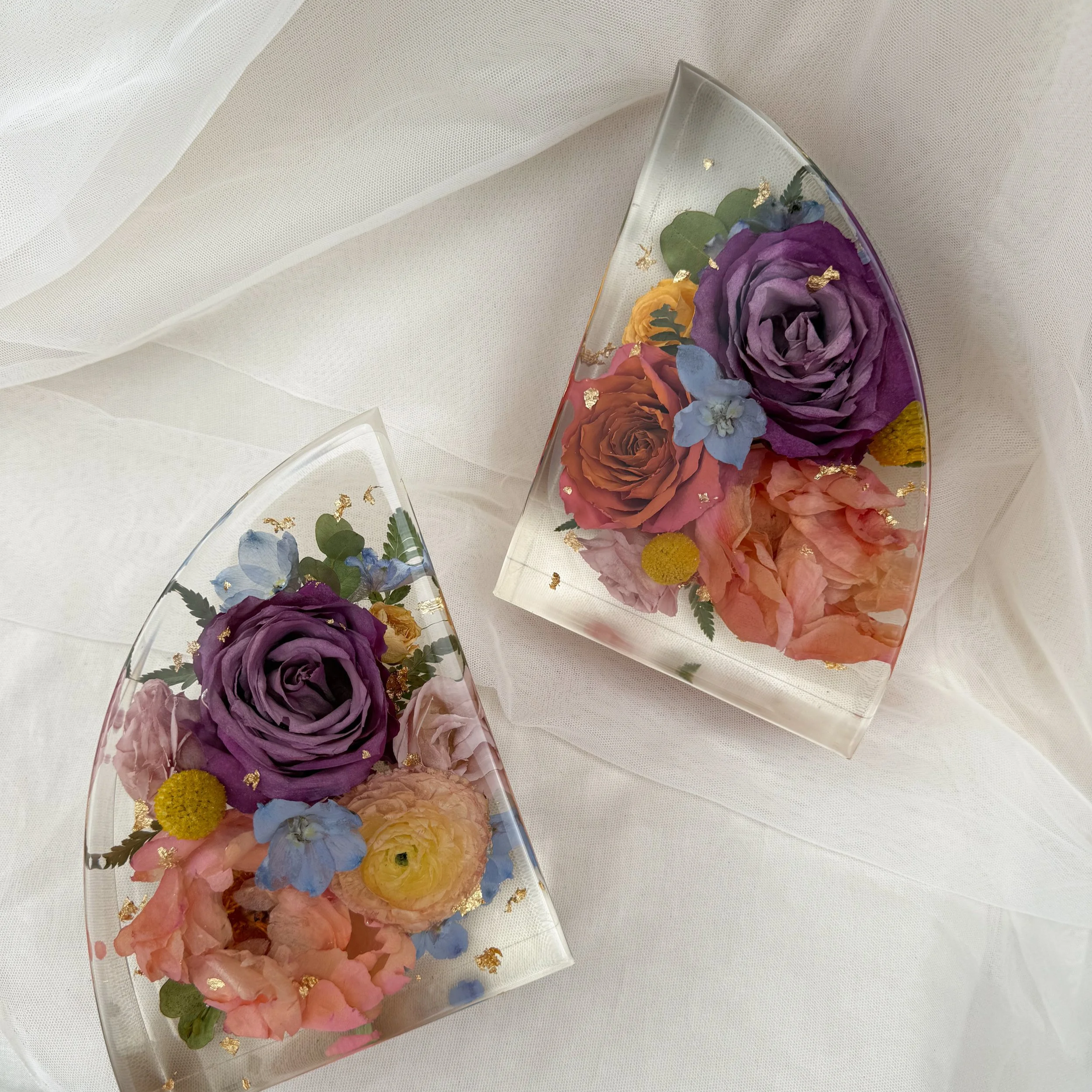 3D bookend floral preservation blocks