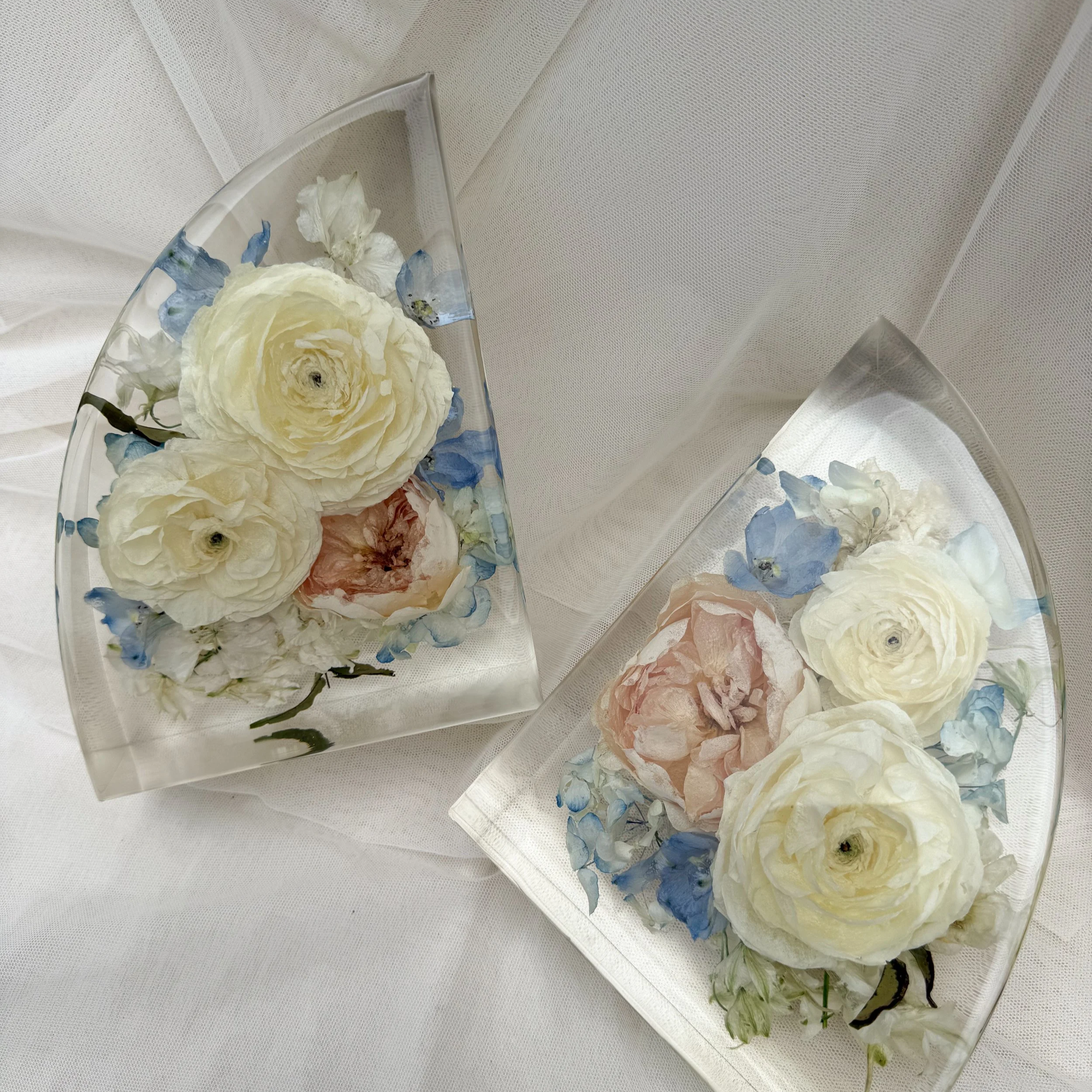 3D bookend floral preservation blocks
