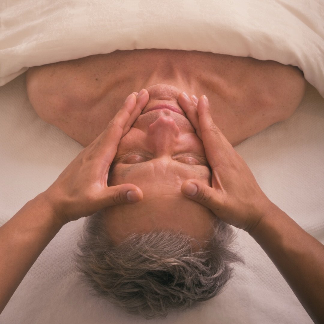 This is what &ldquo;taking time for yourself&rdquo; actually looks like. 👏🏾🤍

  #valentinsdag #wellness #selfcare #skincare #copenhagen