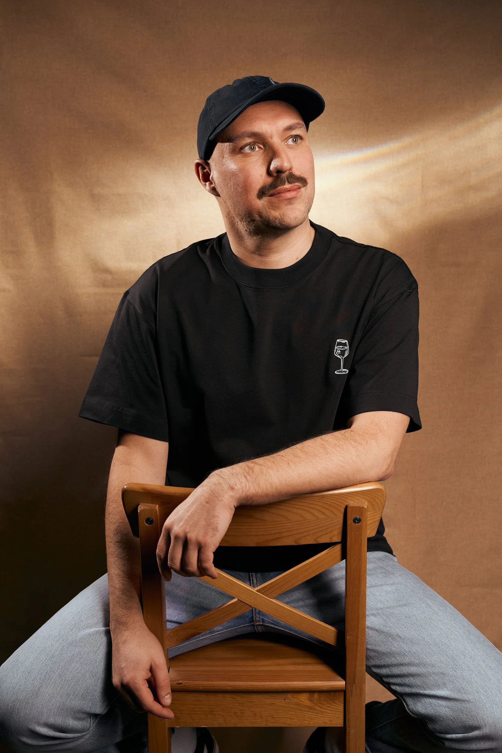 03 - JA - BUS - Enno 34.jpg