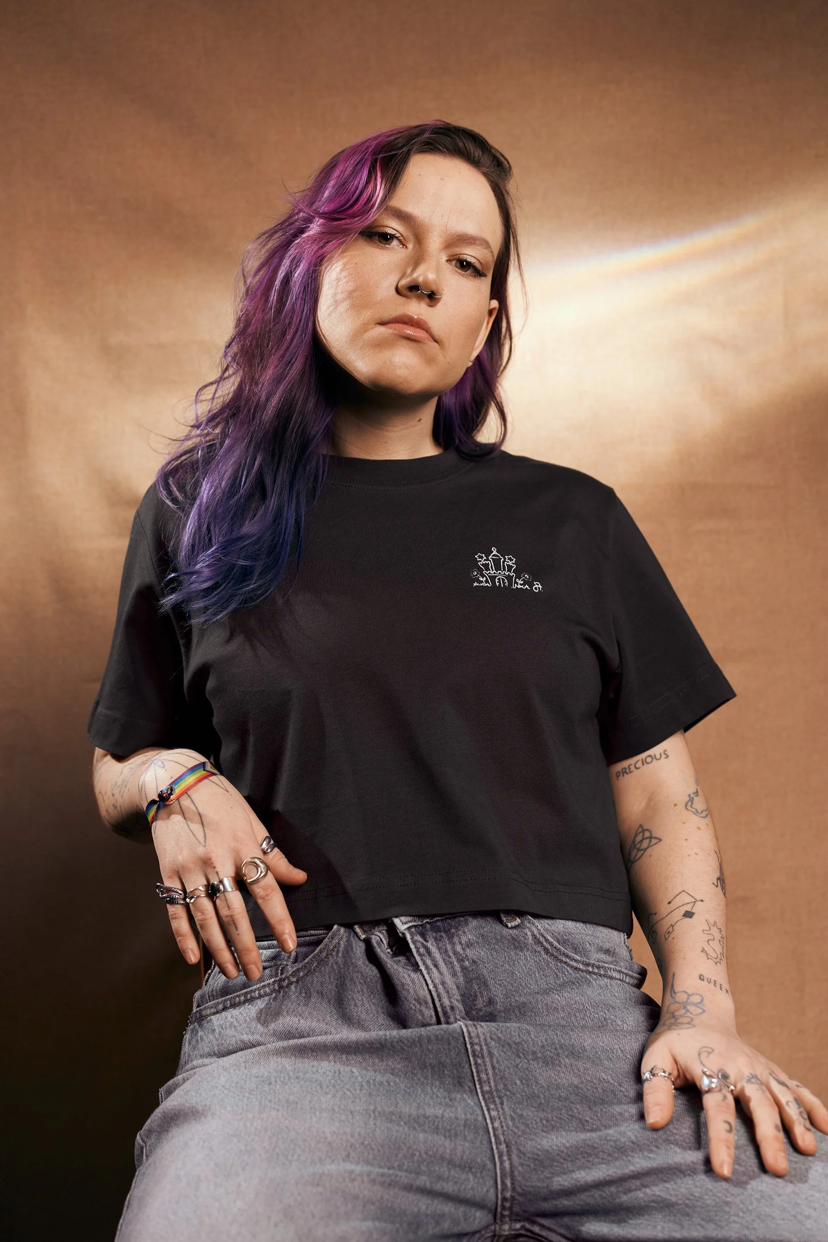 02 - JA - BUS - Antonia 10.jpg