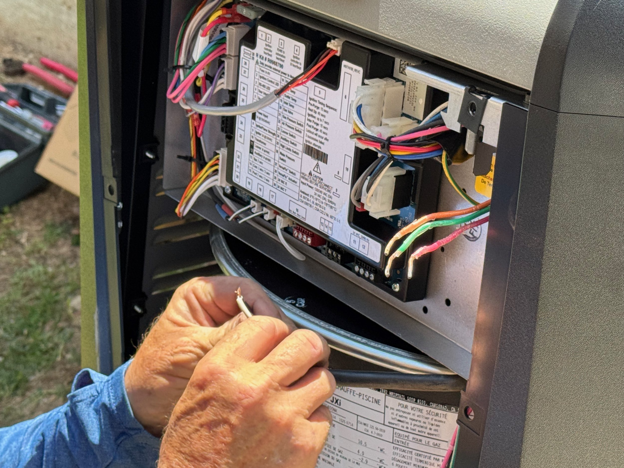 How We Help Homeowners Avoid Pool Emergencies 🚨💦