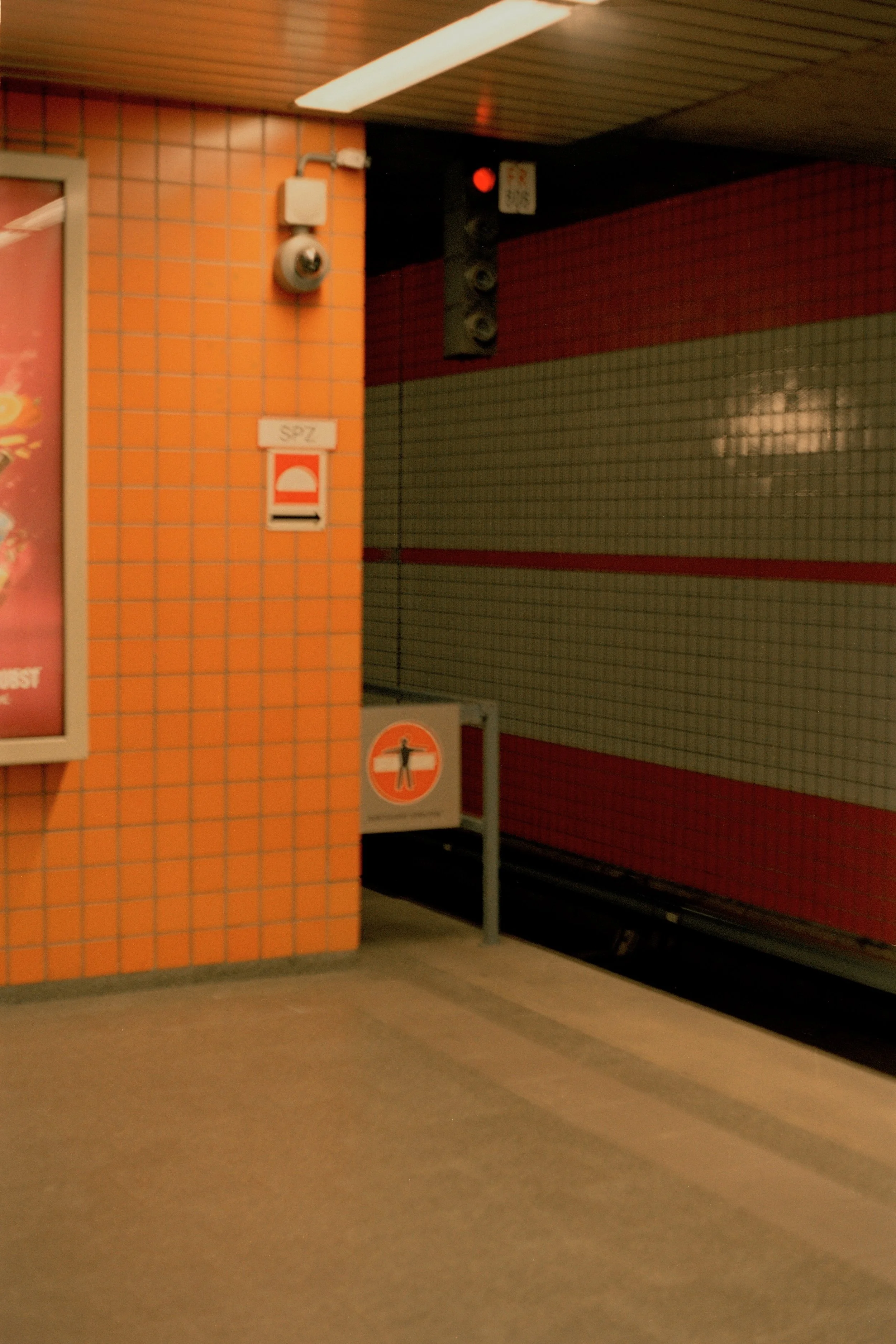 U1 Aufseßplatz.jpeg