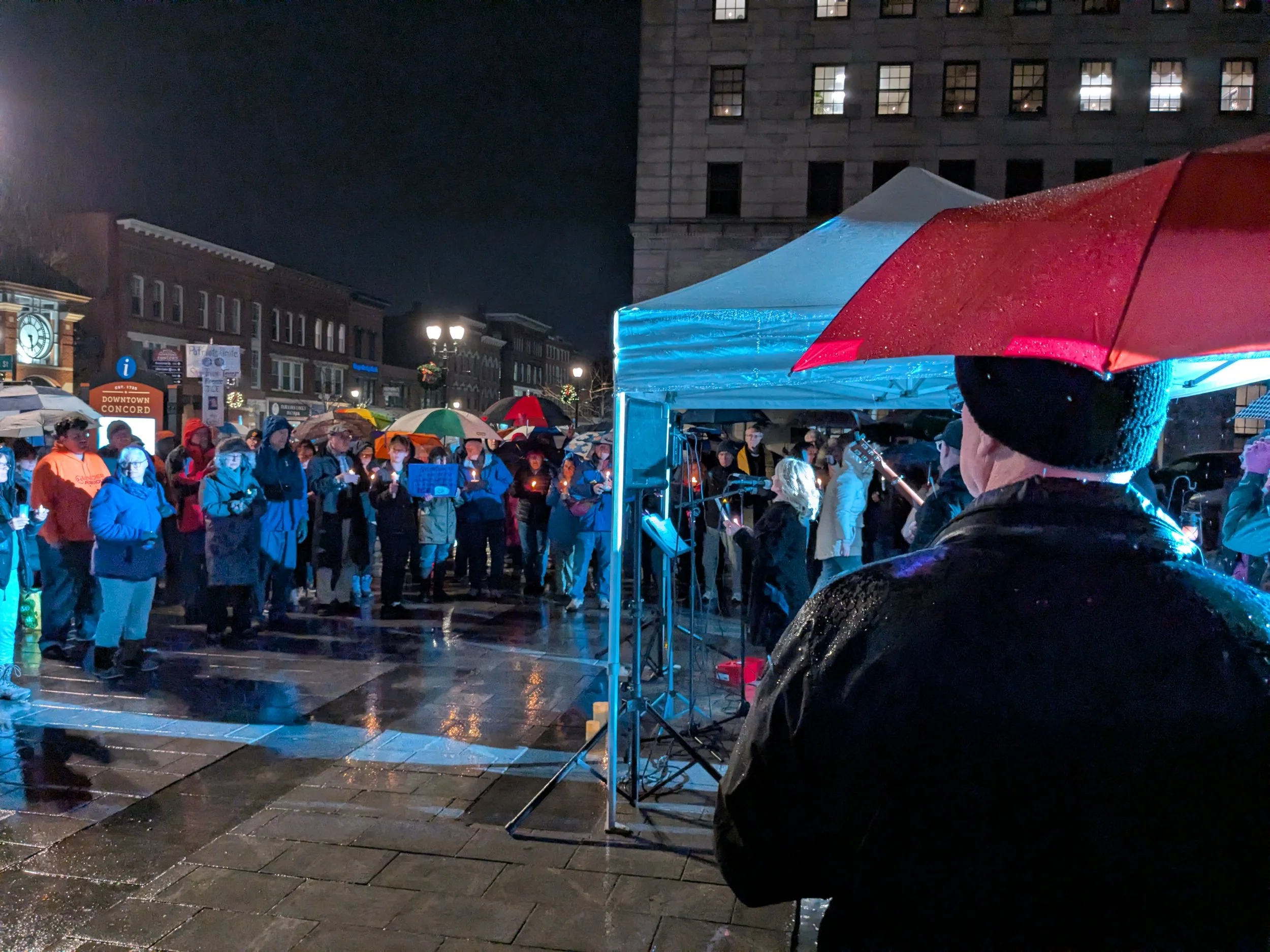 GSOP Weekly vigil in support of the immigrant community