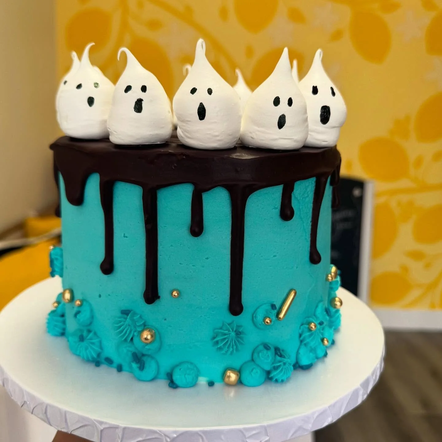 I reaaaaally thought about doing a Summerween Bakesale but seeing as I have been swamped and also missed Christmas in July, we will just go full force with all the holiday things later when they come!!! I love love love the holidays but I’m enj