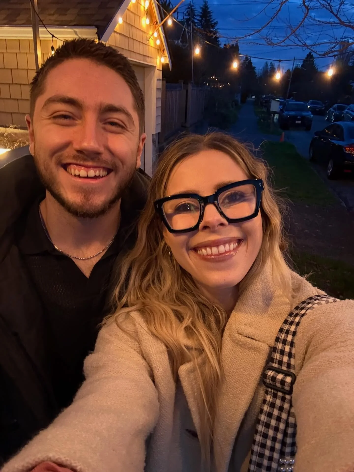 Still locking in a sitter for Valentine&rsquo;s Day 🔐 (thank you Lita and Lito 😉) one of our favorite things todo on a date night  is eat at one of the @eatseacreatures restaurants in Seattle and hit up @frankieandjos to be the icing on the cake!