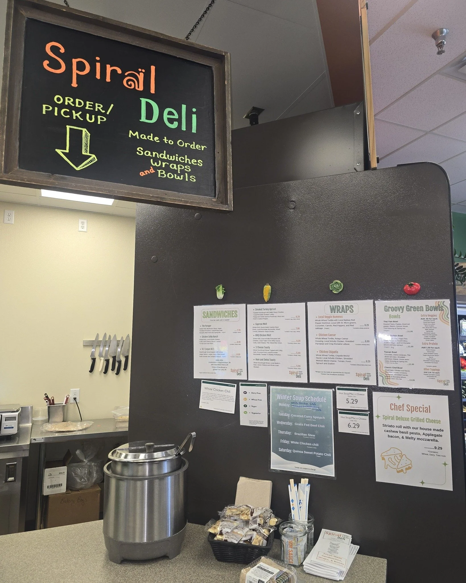 🥗 Local Spotlight:
Need a quick, healthy lunch in Hastings? Did you know our local Spiral Food Co-op  has a to go deli counter? It&rsquo;s the perfect stop after picking up organic produce or refilling your bulk spices.

One of the many reasons I lo