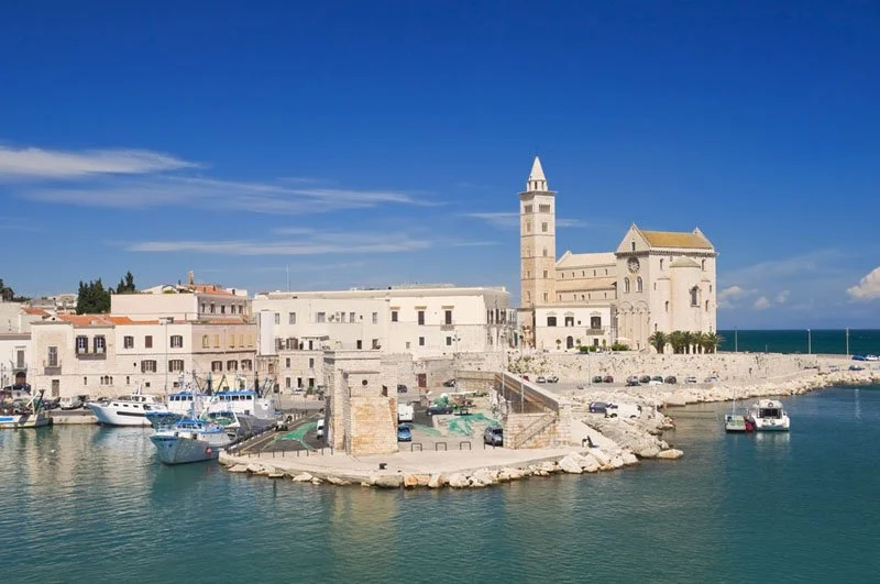 Visit Italy with a Luxury Wine Tour to Puglia