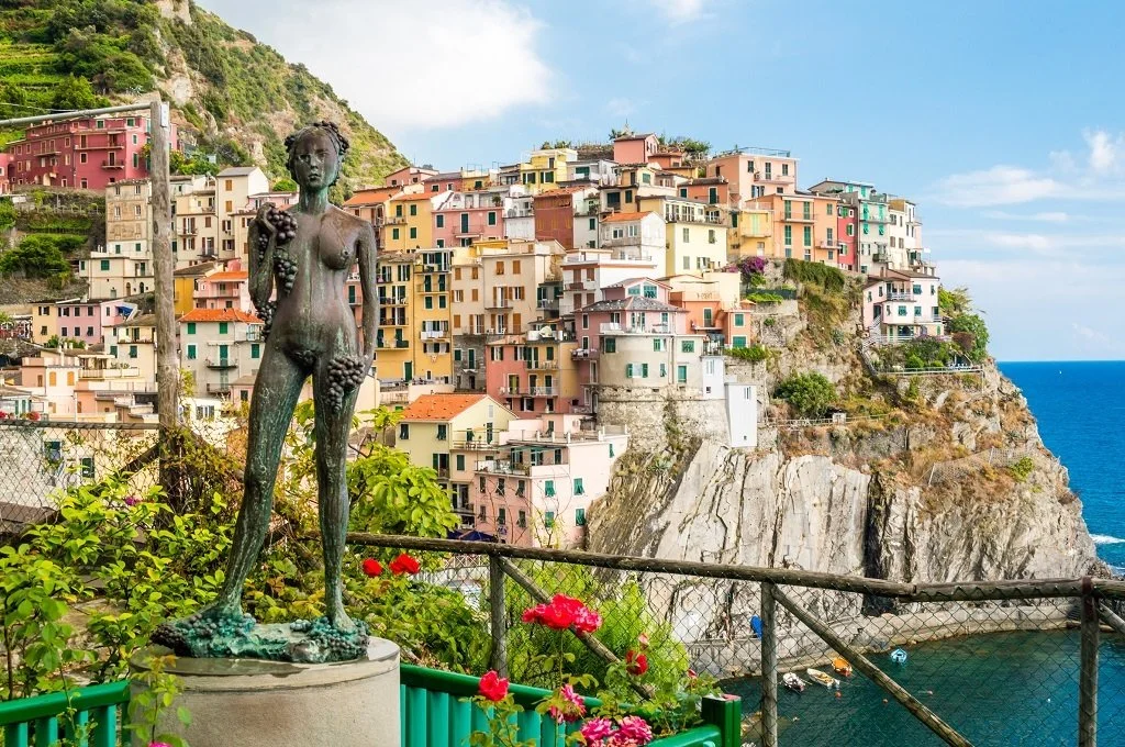 Why Take an Italy Cinque Terre Tour?