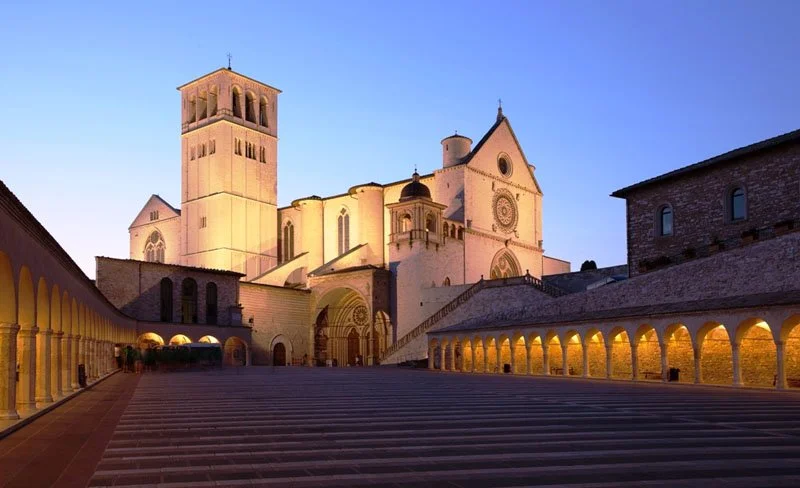 A Journey Through Time: Historical and Cultural Delights on Umbria Tours