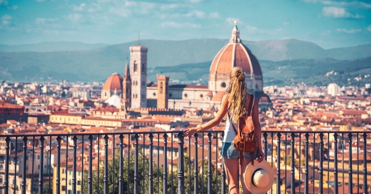 Private Tours of Italy vs. Group Tours: Which To Choose?