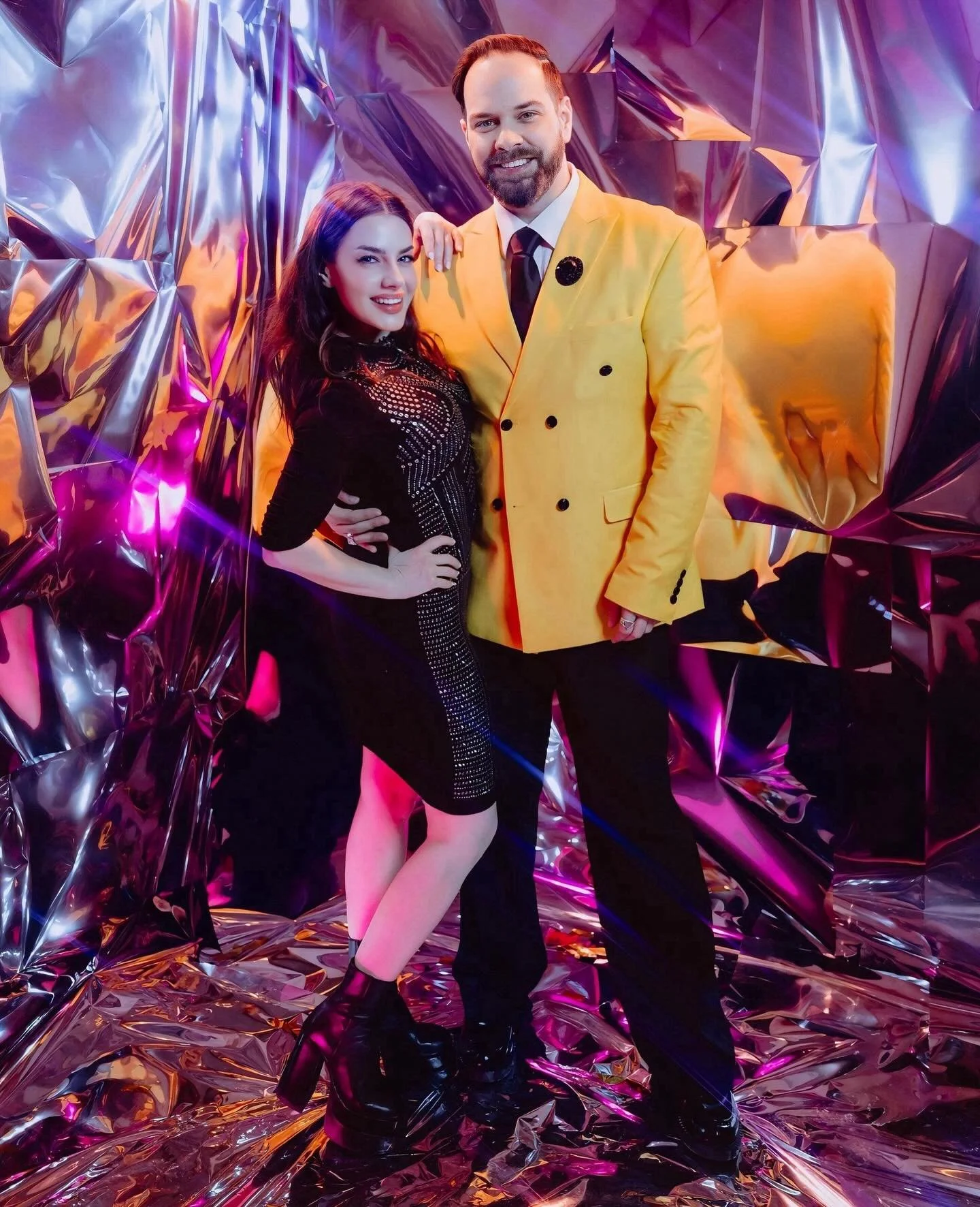 Just a few more shots from a purrrfect night! 😻🪩⁠
⁠
📷️: @andyhenderson⁠
📷️: @suaraphotos