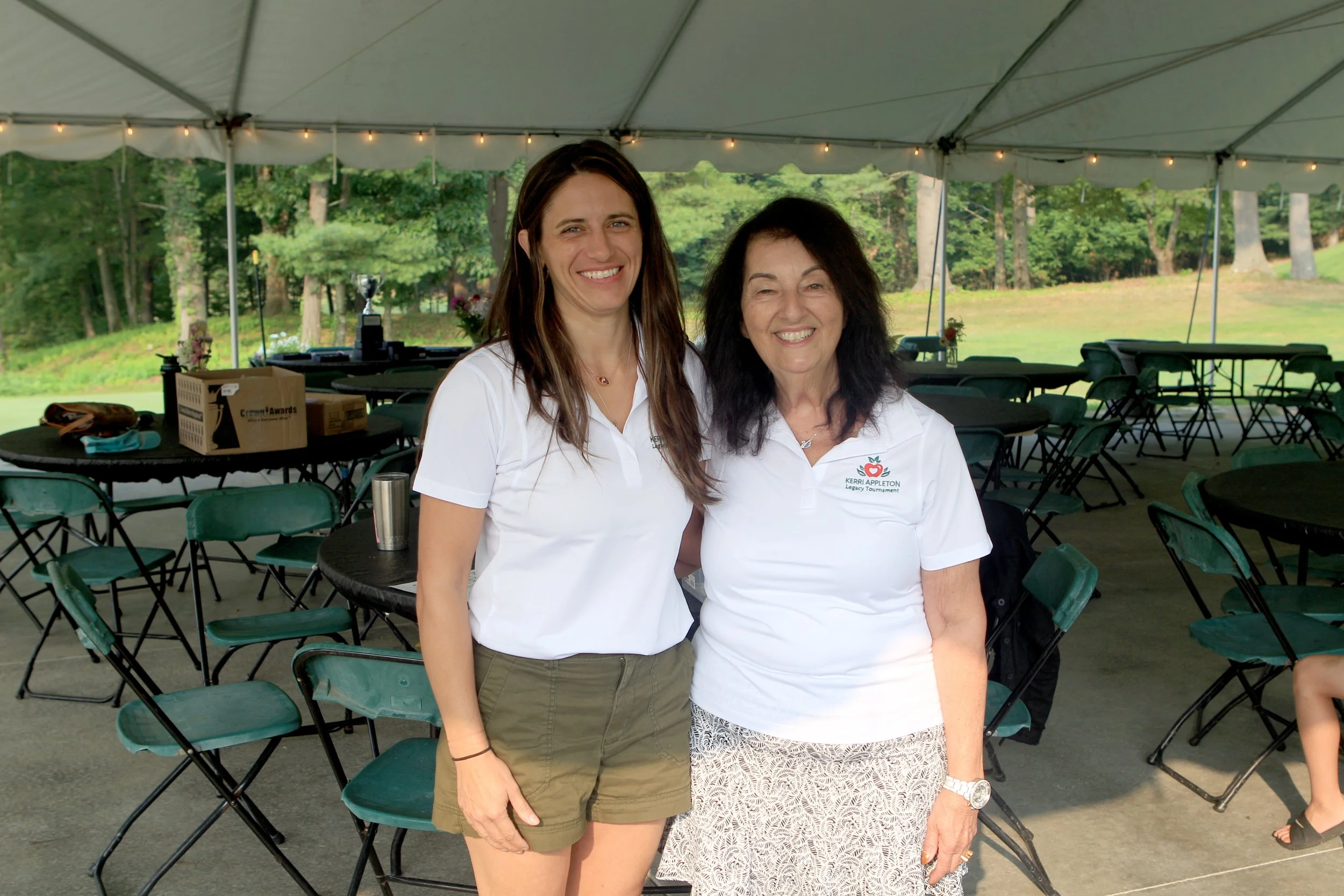 BRANDY & MAMA APPLES