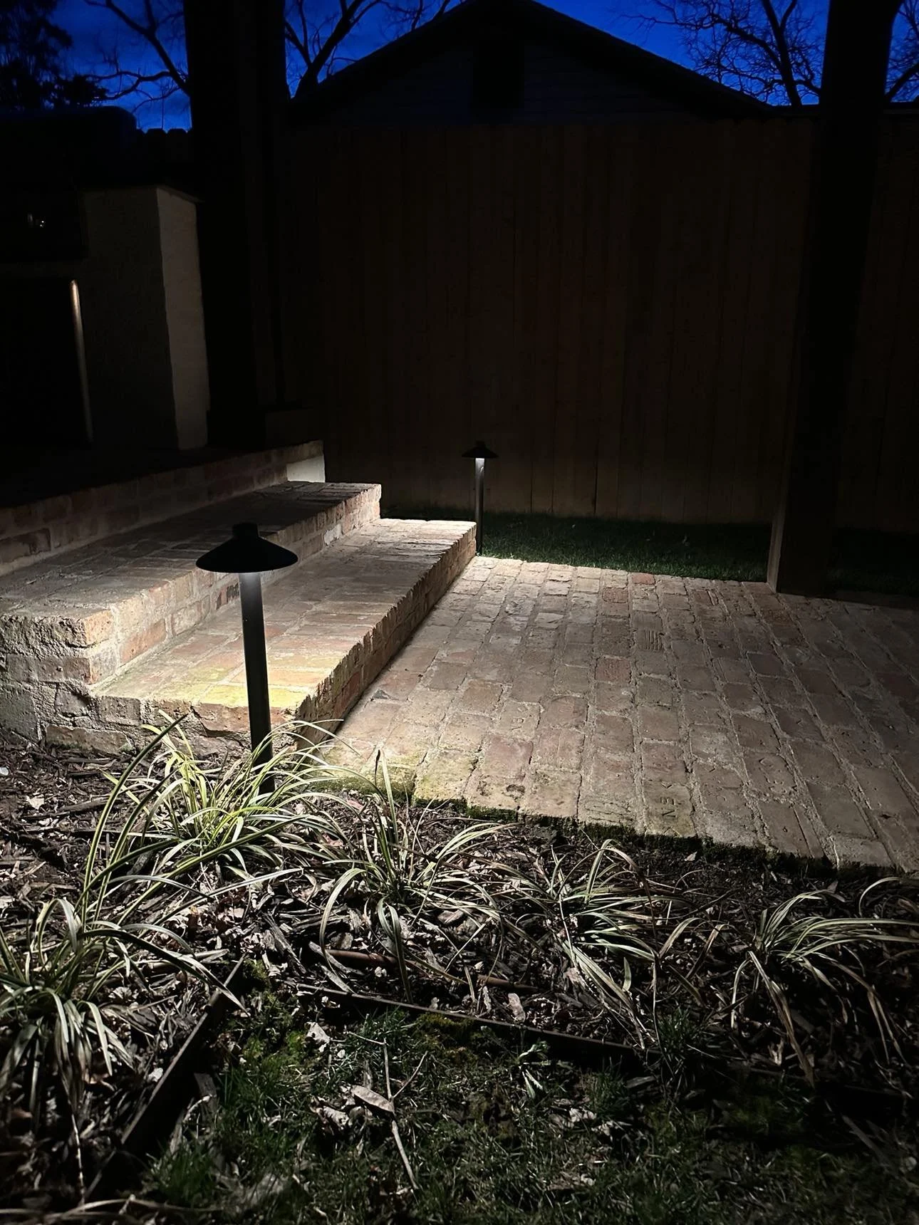 LED Landscape Lights AR Rogers.jpg
