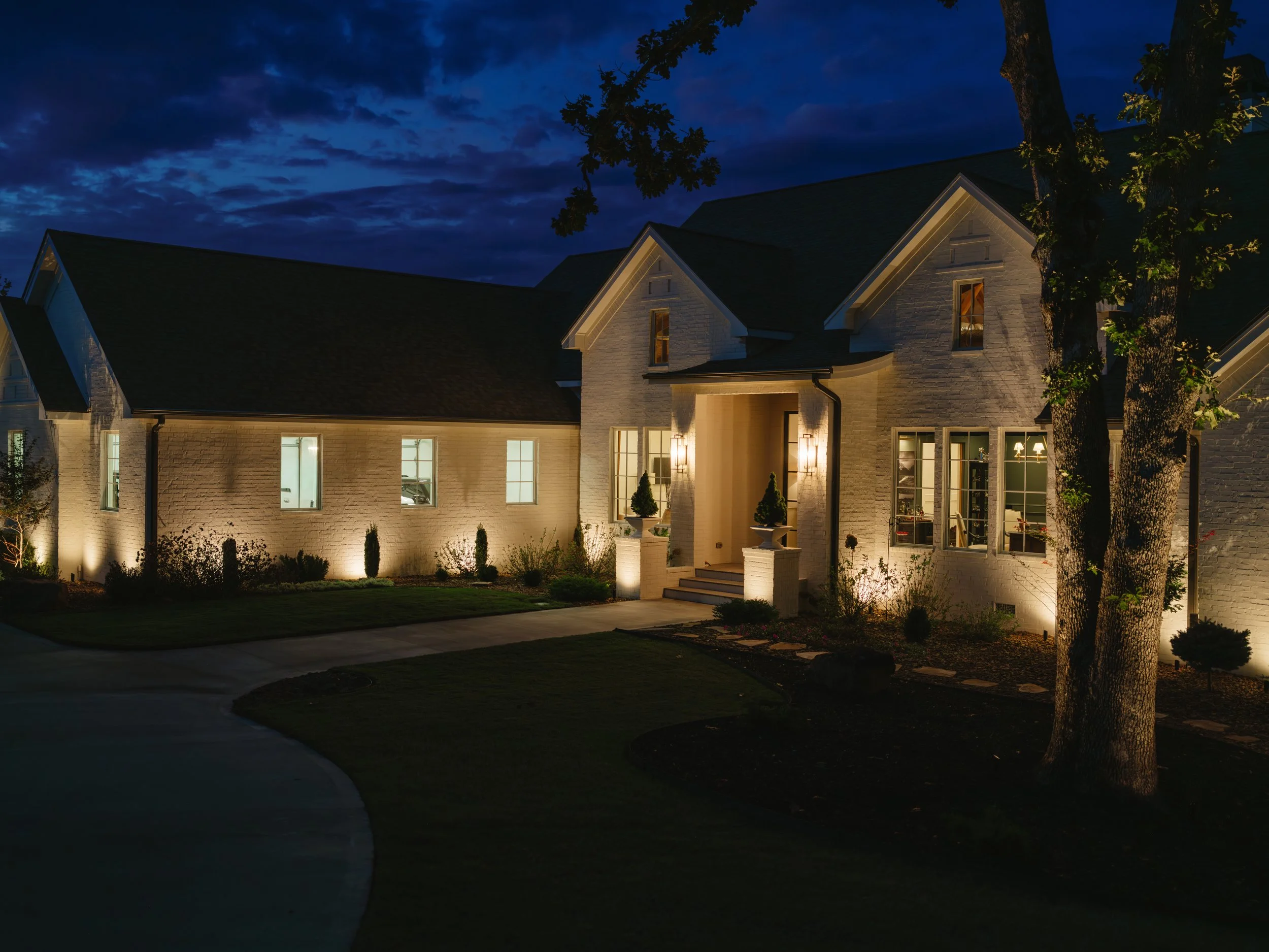 Outdoor-Lighting-Bentonville-AR-Premier-Outdoor-Lighting.jpg