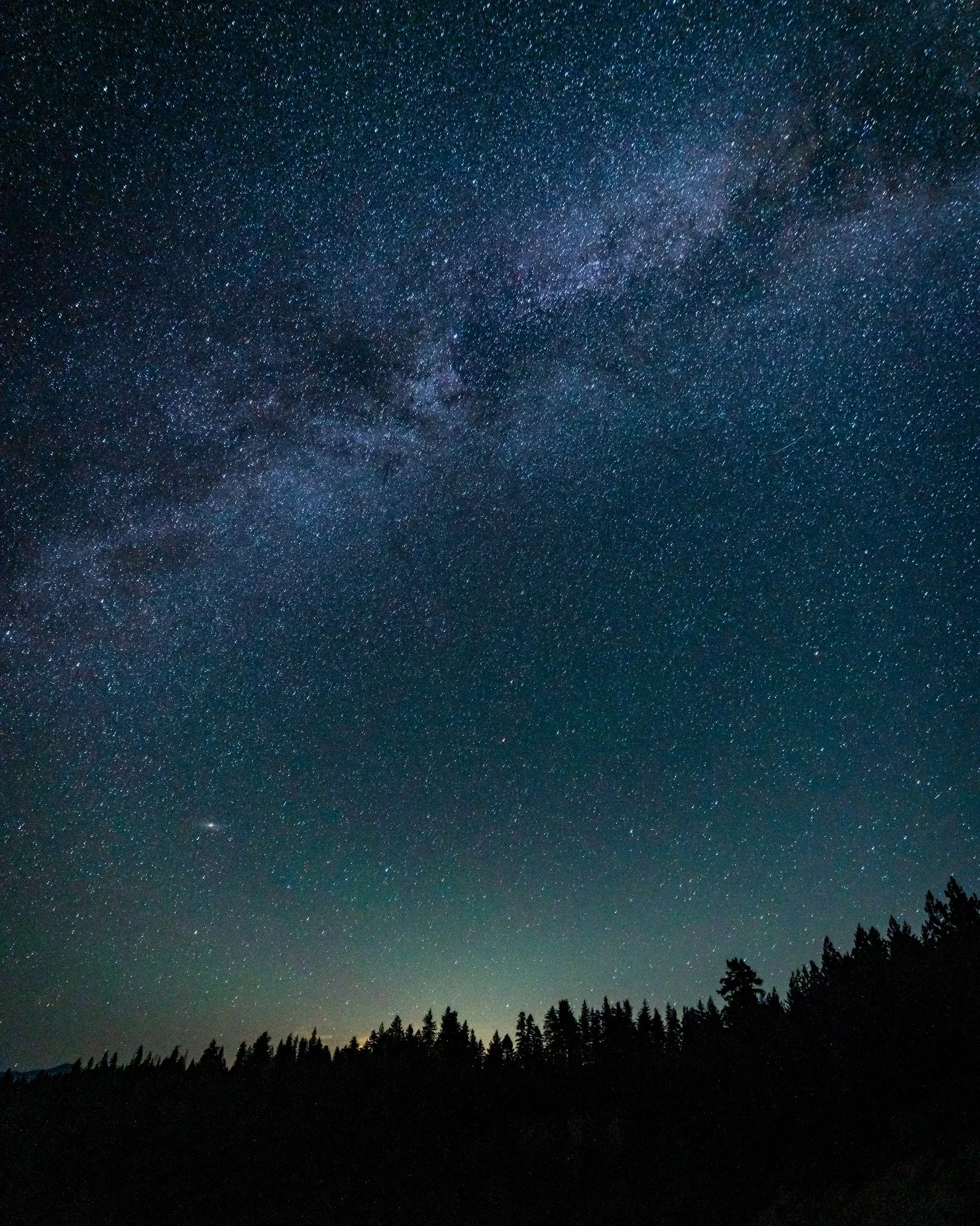 🌑 Winter skies are some of the best of the year, especially with a new moon. The Night Sky Calendar is free if you want to keep track. Download link in bio.