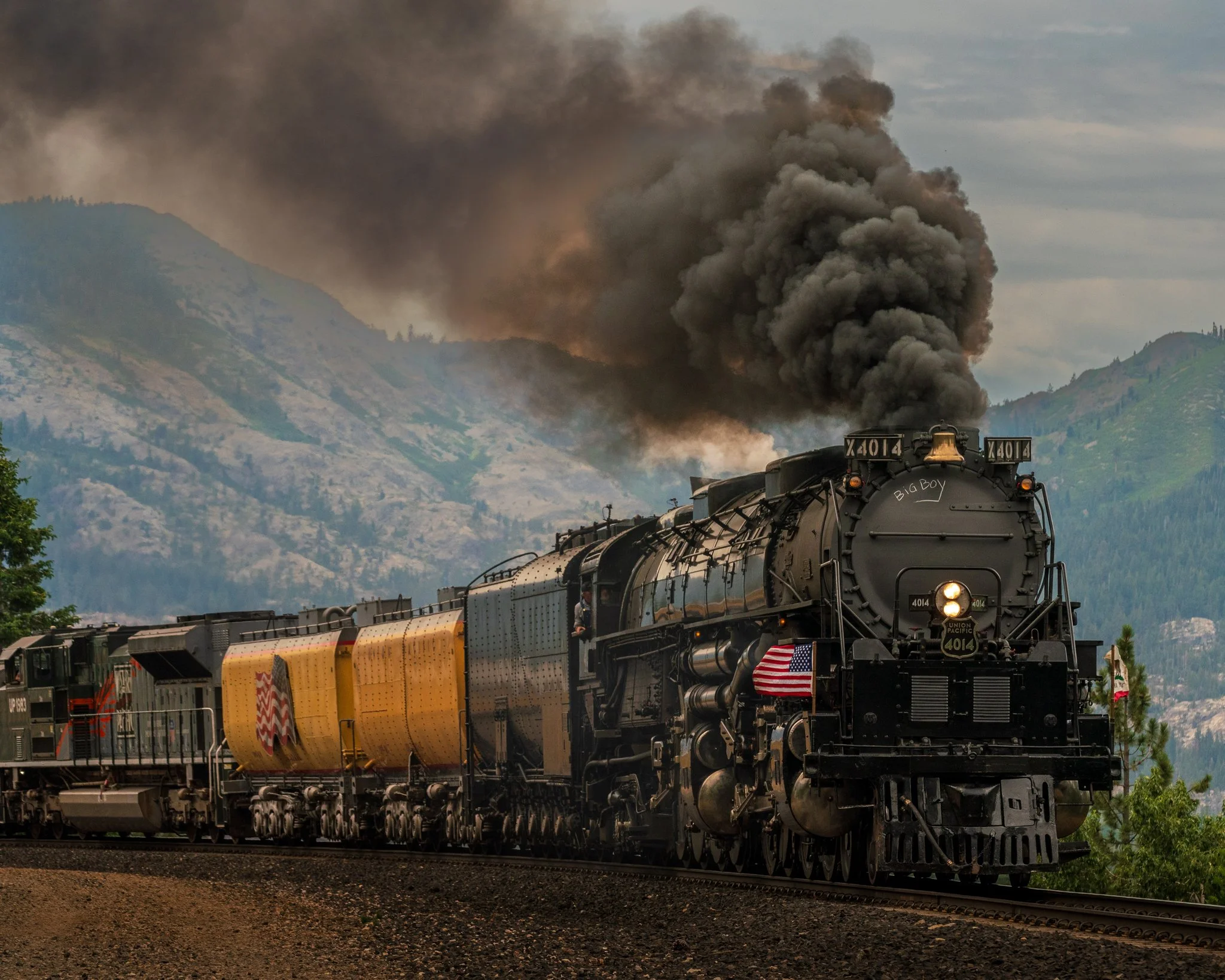 The Train That Was Supposed to Cross the Sierra Again
