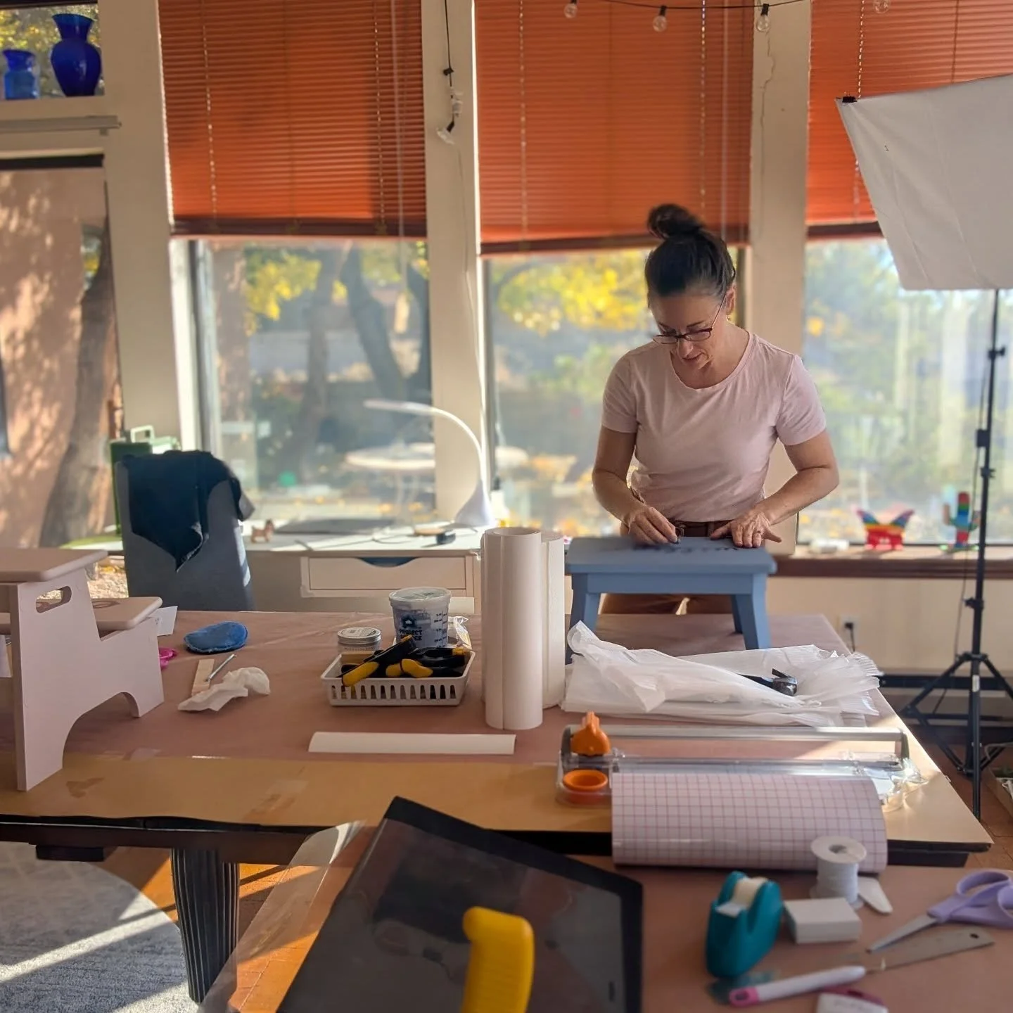 Things are picking up in the shop! Be sure to get in on this week's Black Friday deals - I'll be announcing them daily for a week, starting tomorrow here on Instagram! Discounts, bundles, free customization, and more! 🎄🎁❄️💕
.
.
. 
#BlackFriday #Bl